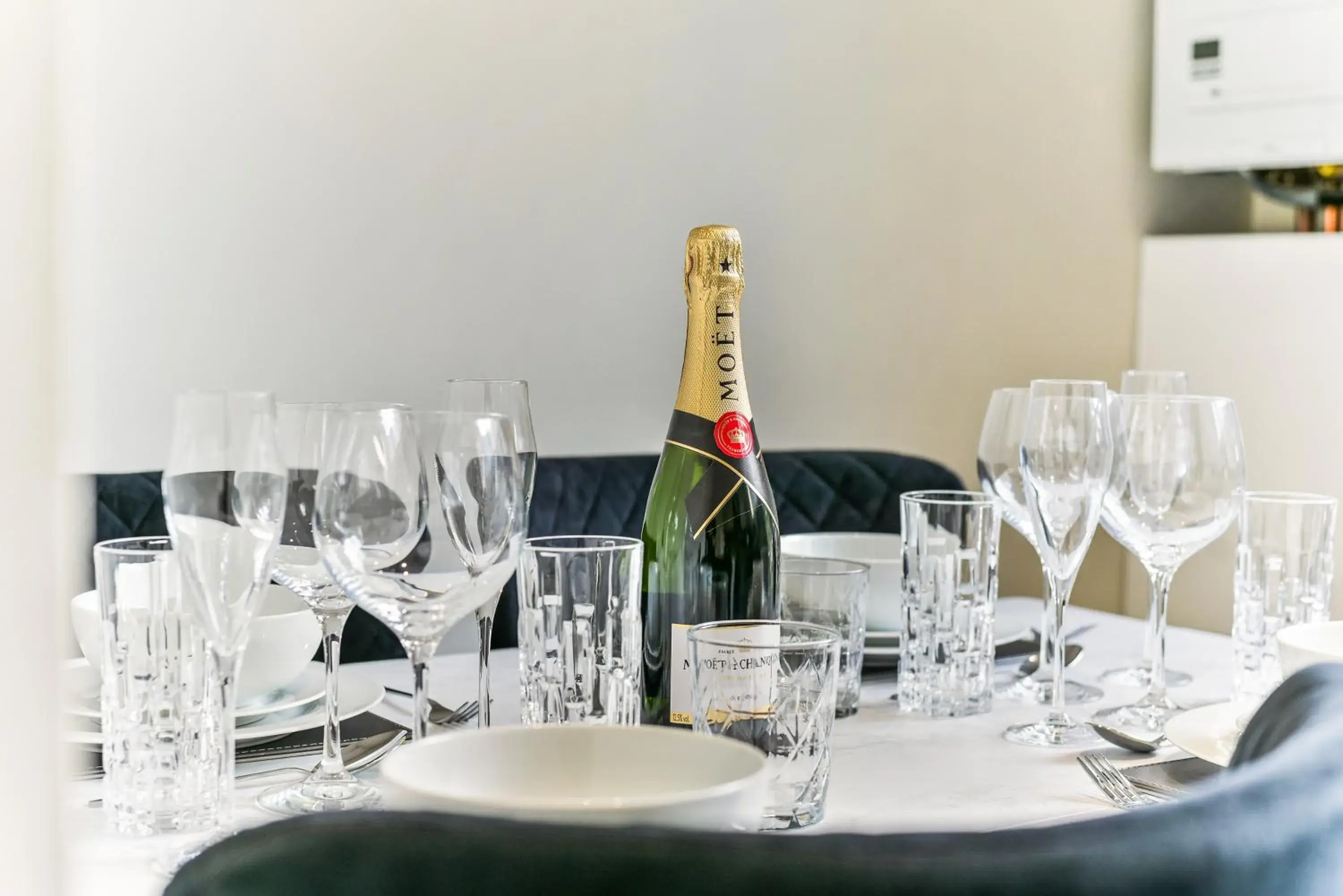 Food and drinks in Avari Apartments - Hatton Collection Food and drinks in Avari Apartments - Hatton Collection