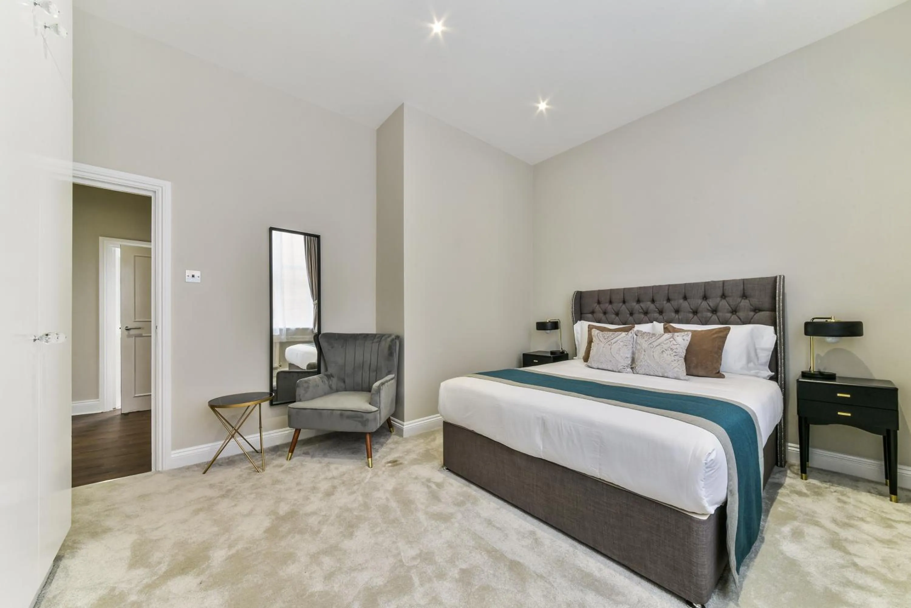 Bed in Avari Apartments - Hatton Collection