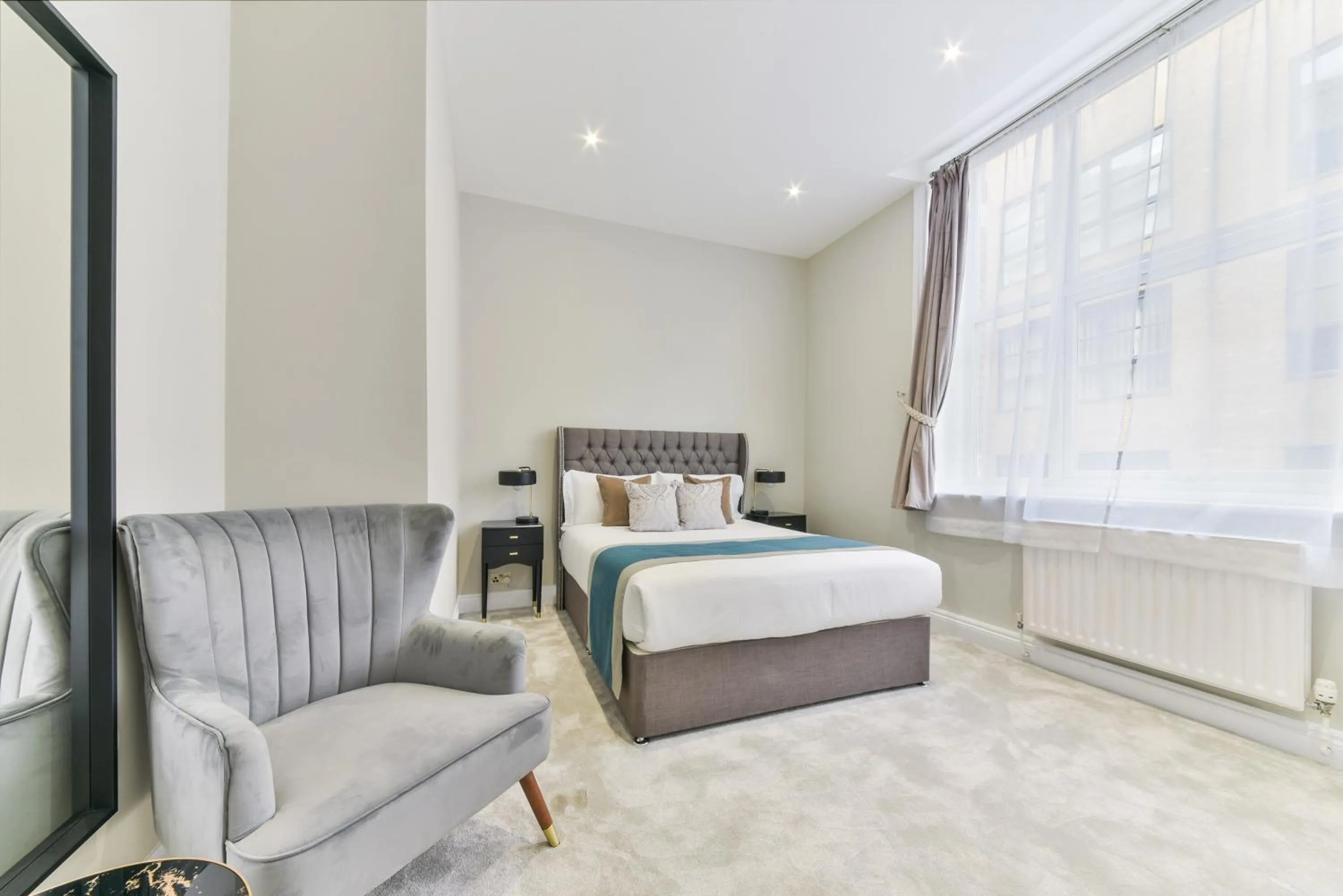 Bed in Avari Apartments - Hatton Collection