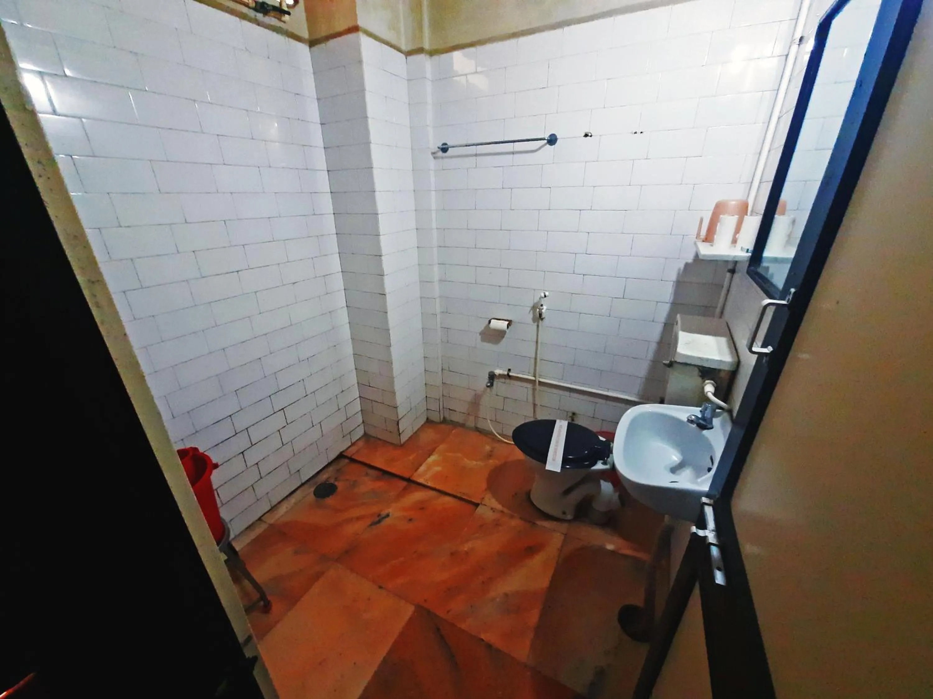 Bathroom in Sanman Deluxe Lodge