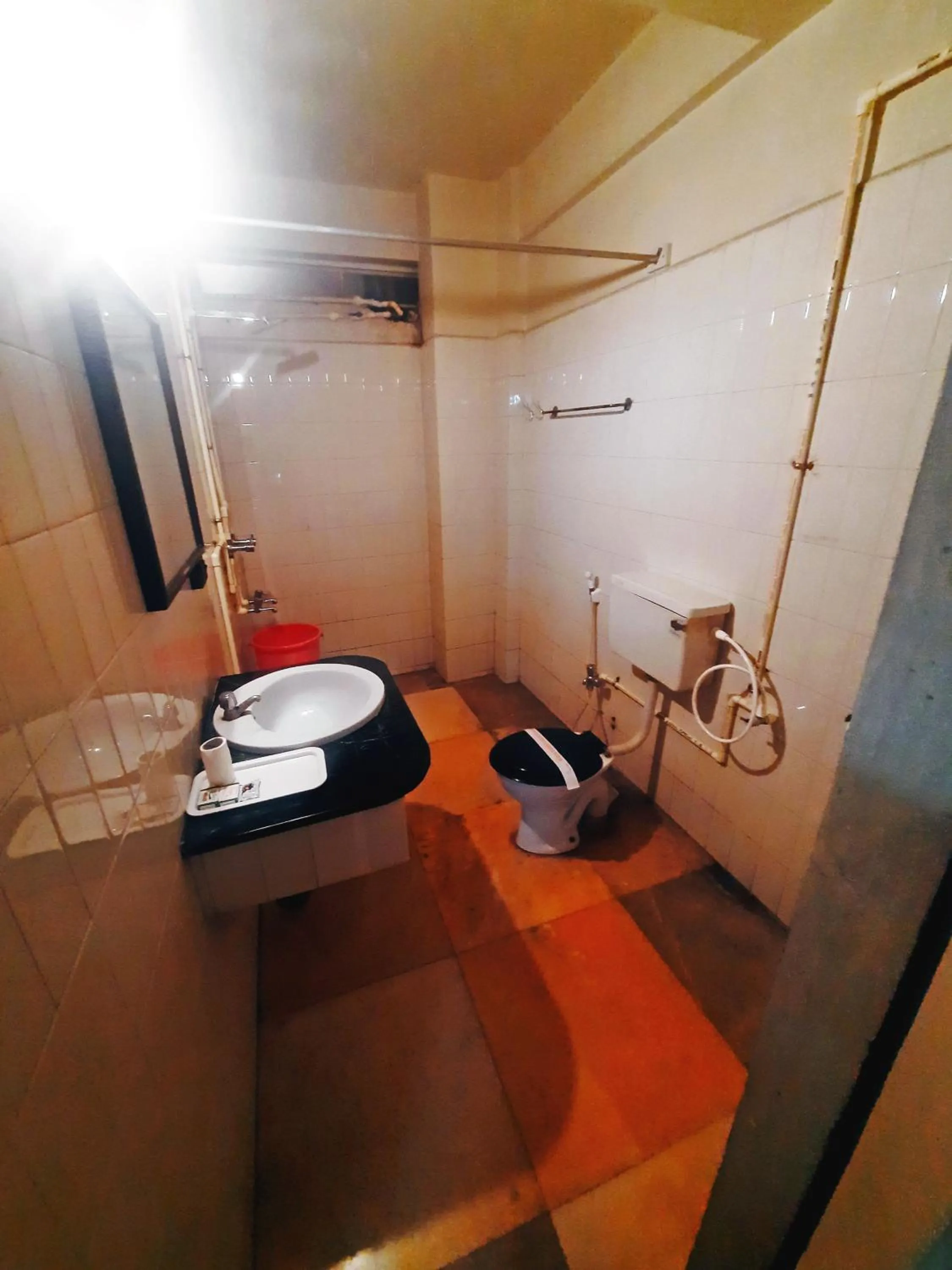 Bathroom in Sanman Deluxe Lodge