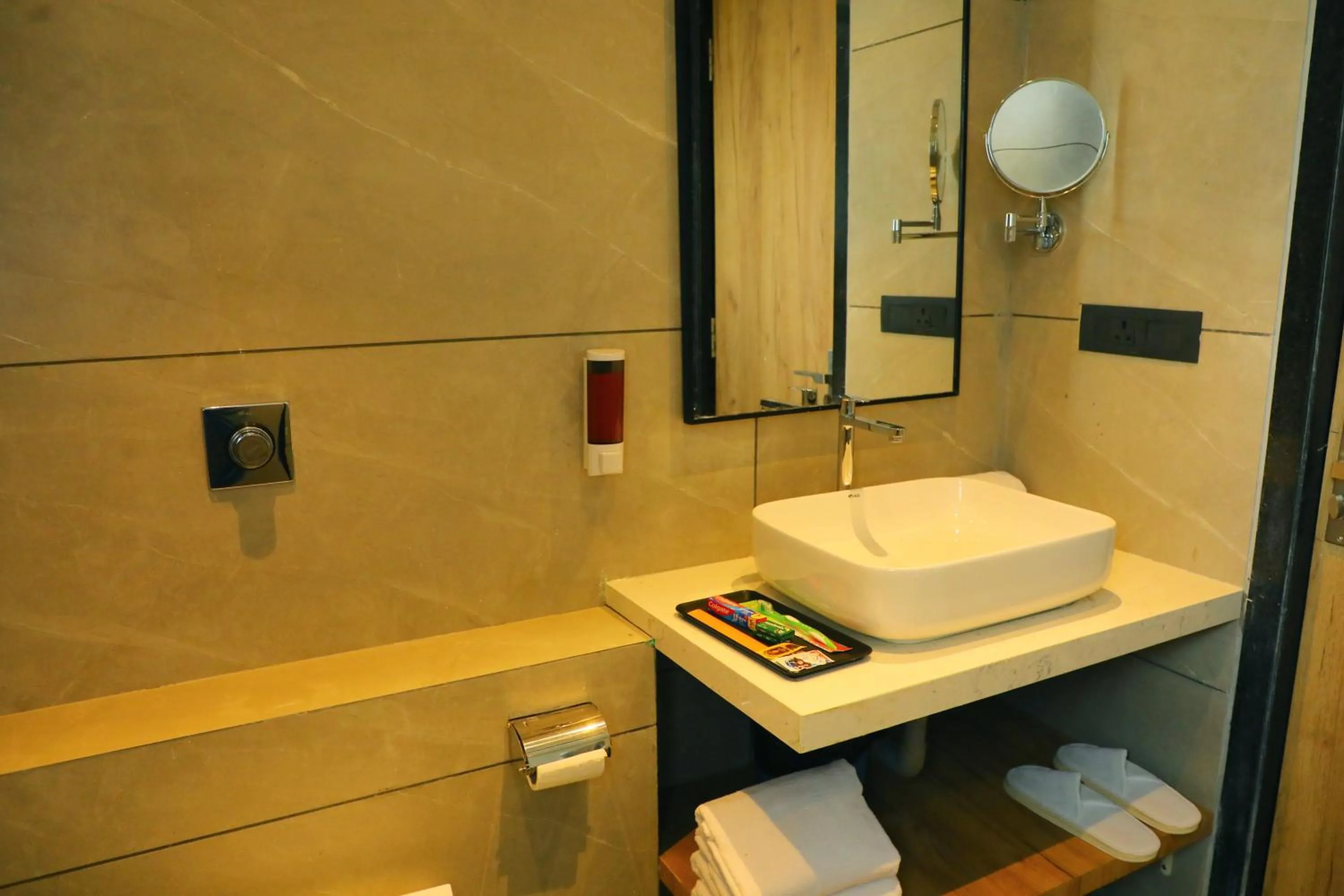 Bathroom in Hotel City Symphony