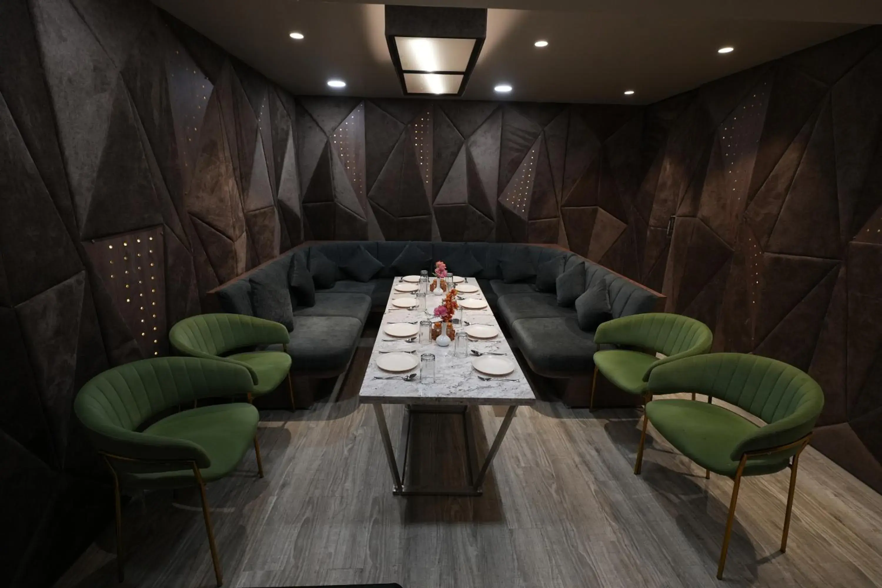 Food and drinks in Hotel City Symphony Food and drinks in Hotel City Symphony