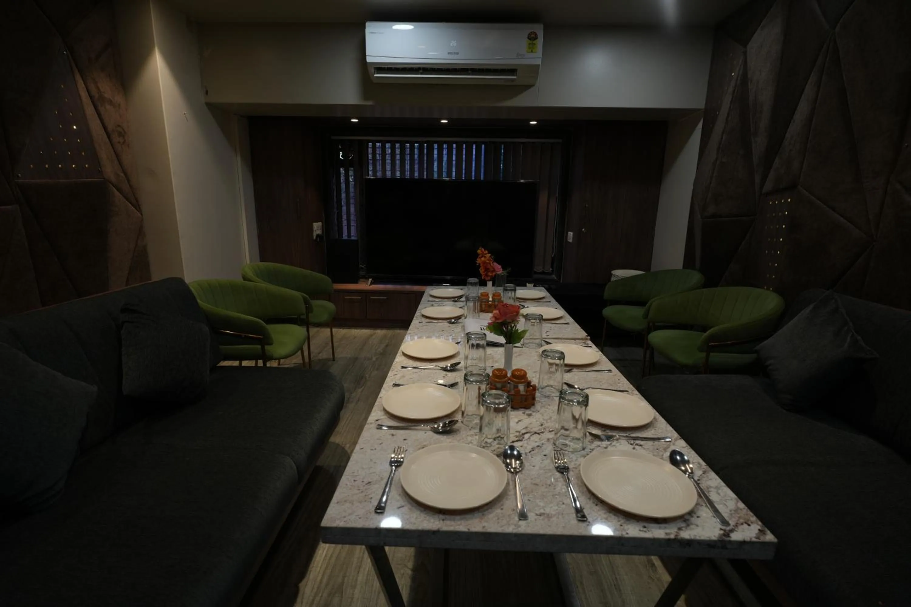 Dining area in Hotel City Symphony