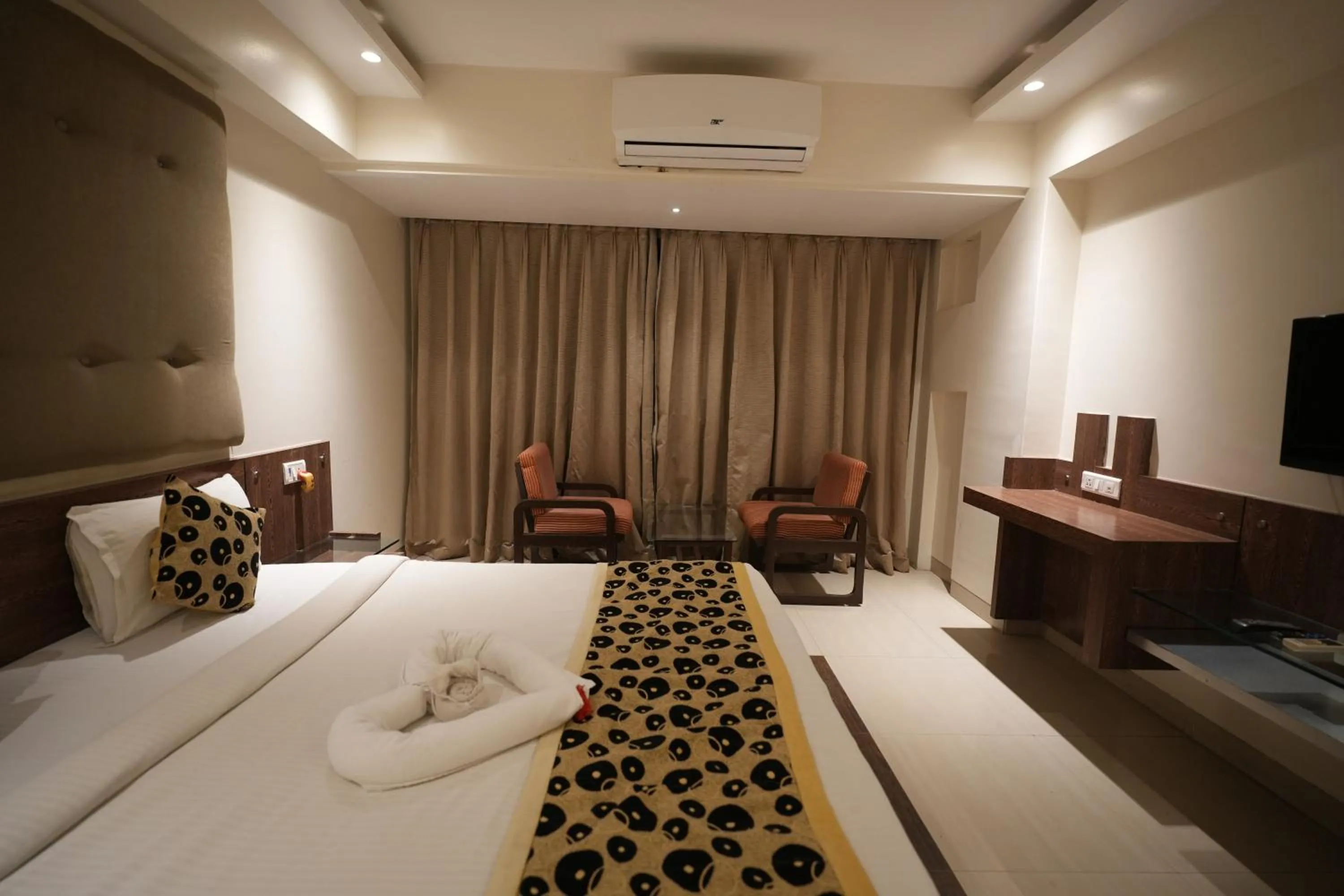 Bedroom, Bed in Hotel City Symphony