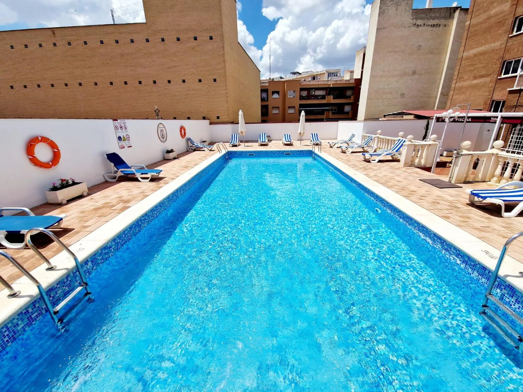 Swimming pool in Hotel Santa Cecilia