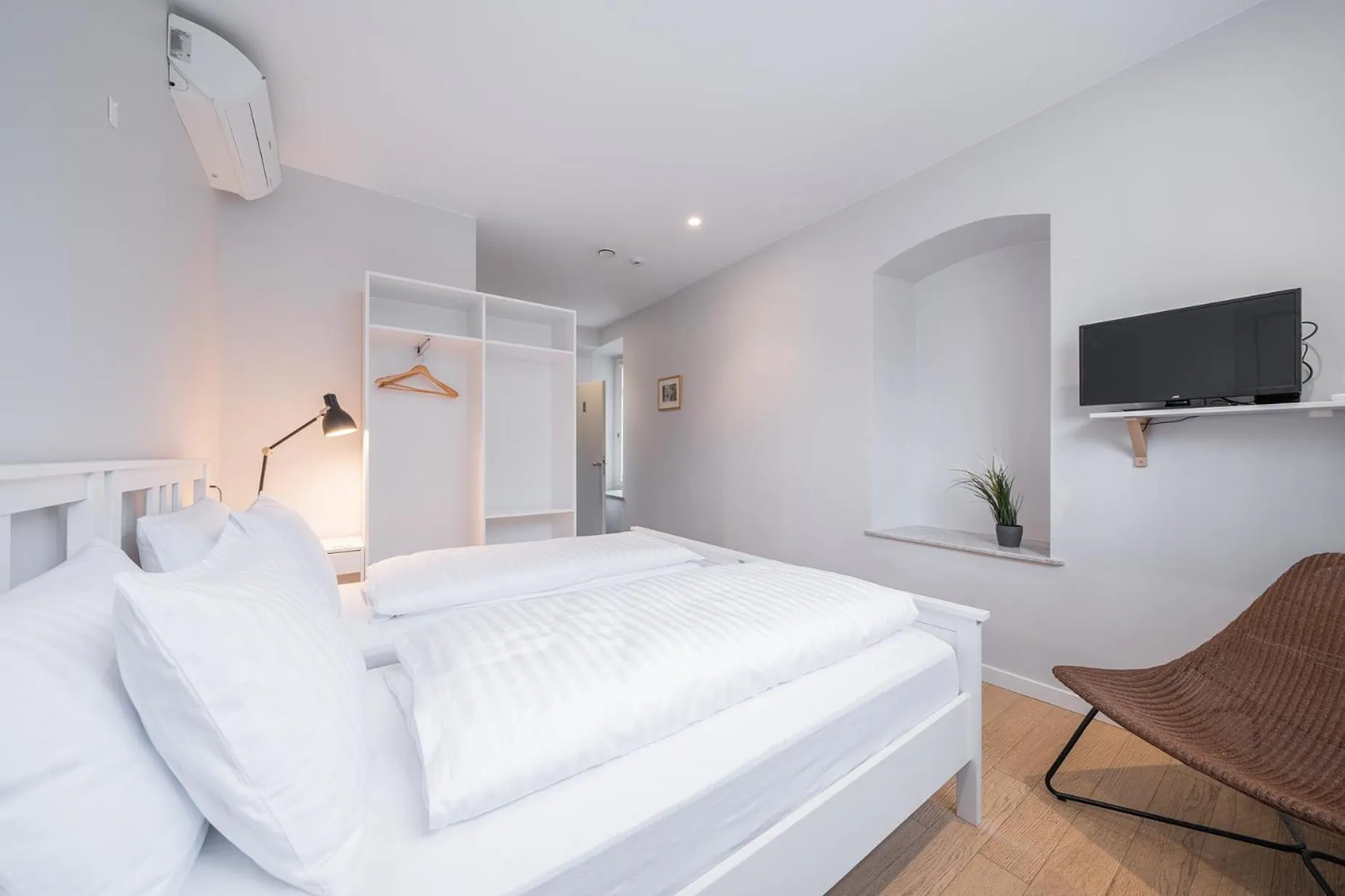 Bed in Lollo Luxury Residence - Lollo Stay