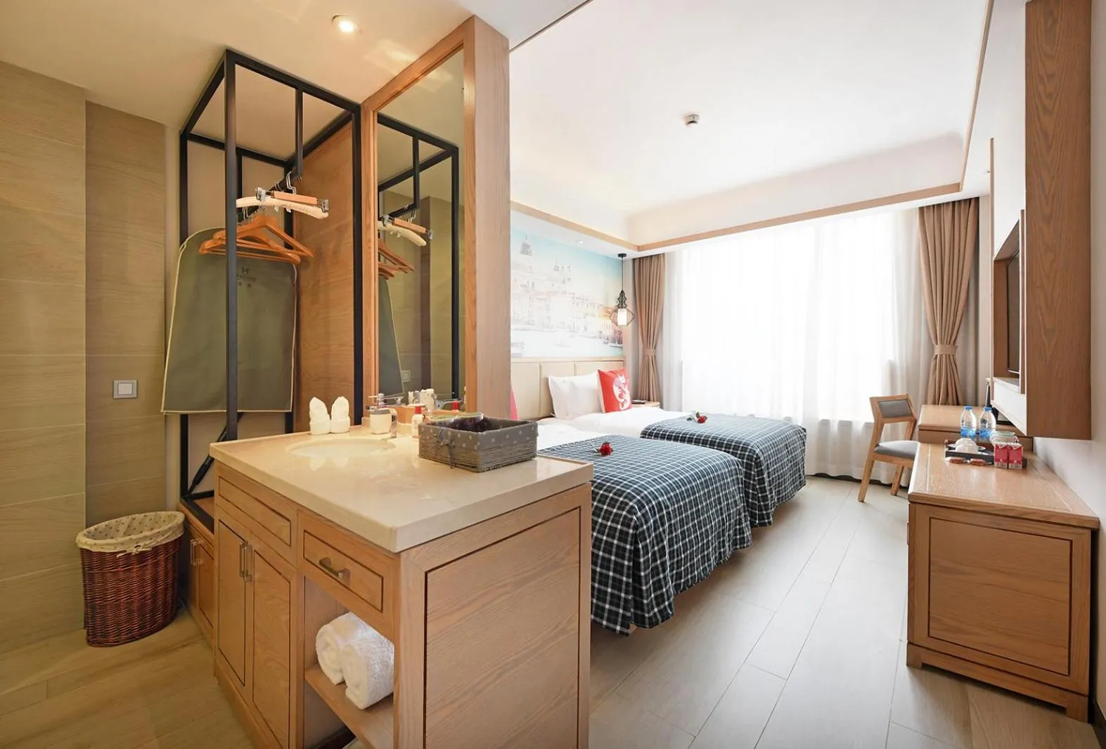 Bed in Mehood Theater Hotel, Shanghai Jinqiao