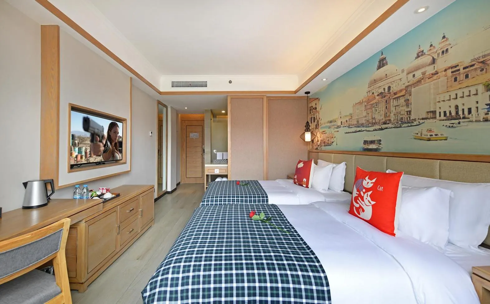 Bed in Mehood Theater Hotel, Shanghai Jinqiao