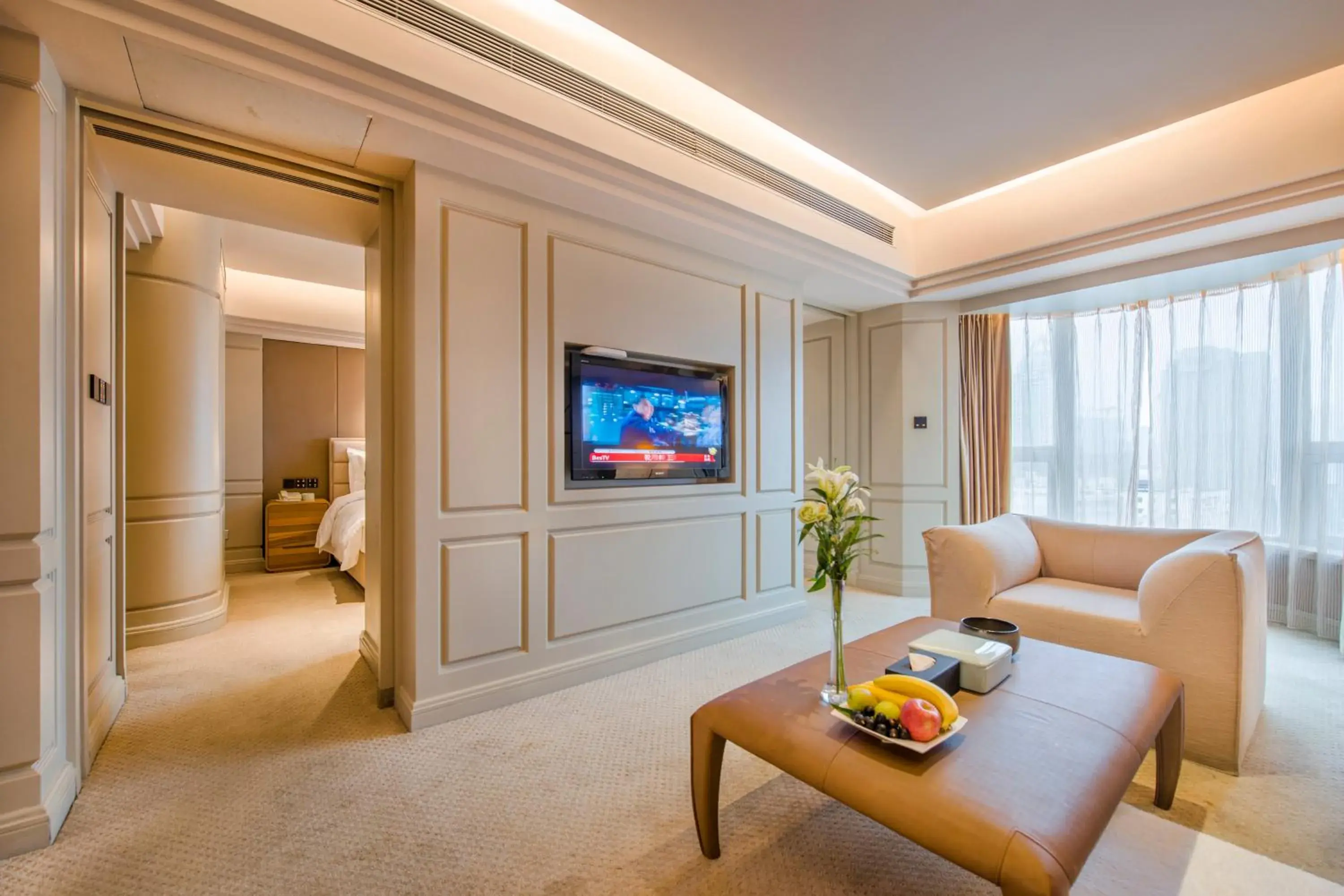 Superior Suite in Elegant International Hotel Shanghai - Bund Sichuan Road North Metro Station Branch Superior Suite in Elegant International Hotel Shanghai - Bund Sichuan Road North Metro Station Branch