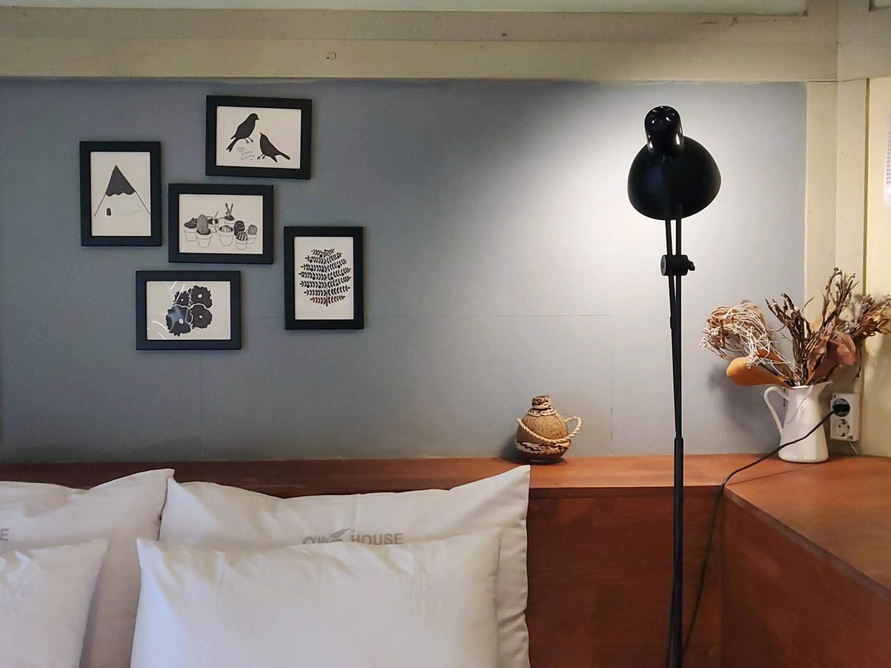 Olive Vanilla Pension