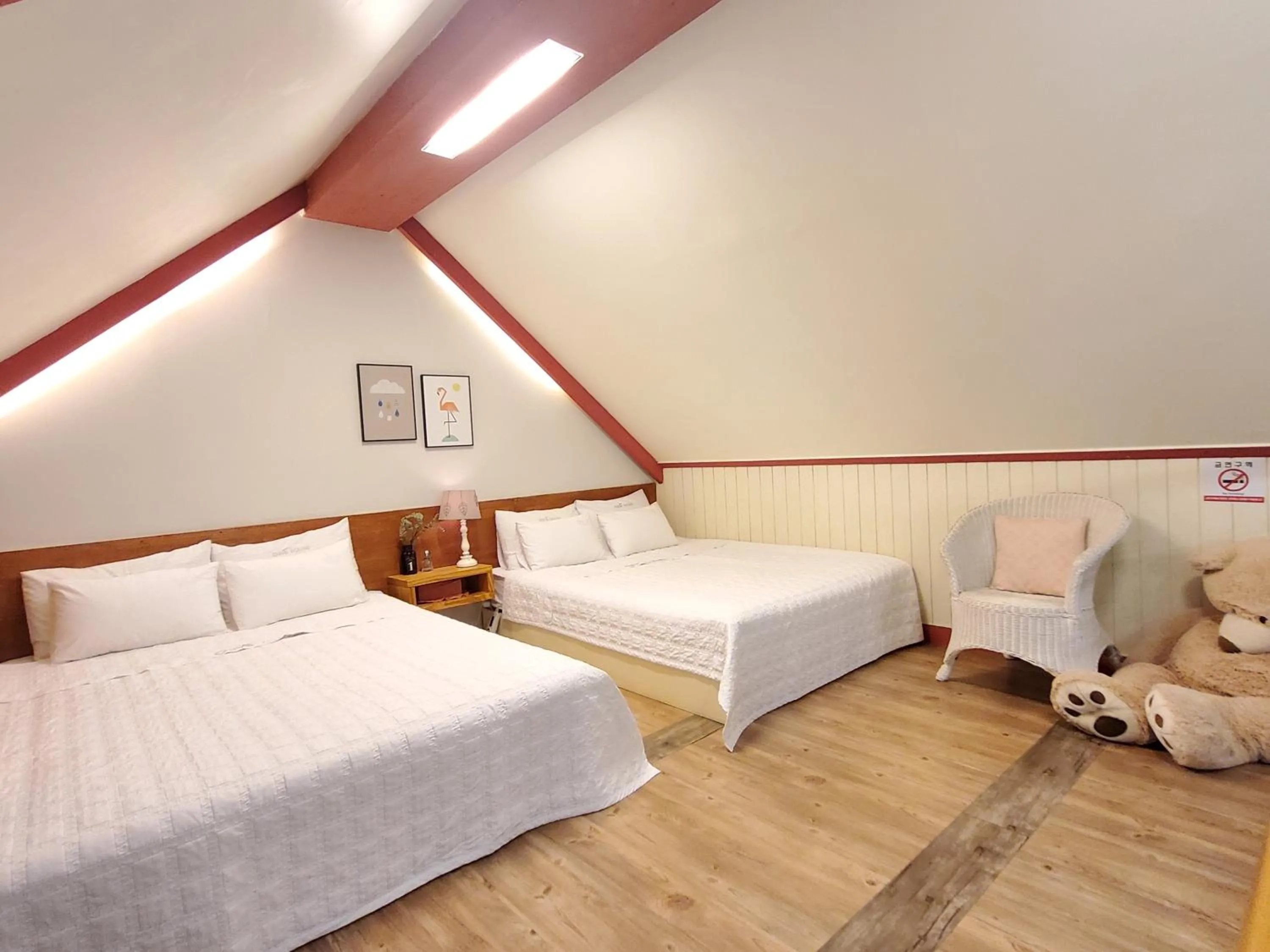 Bed in Olive Vanilla Pension