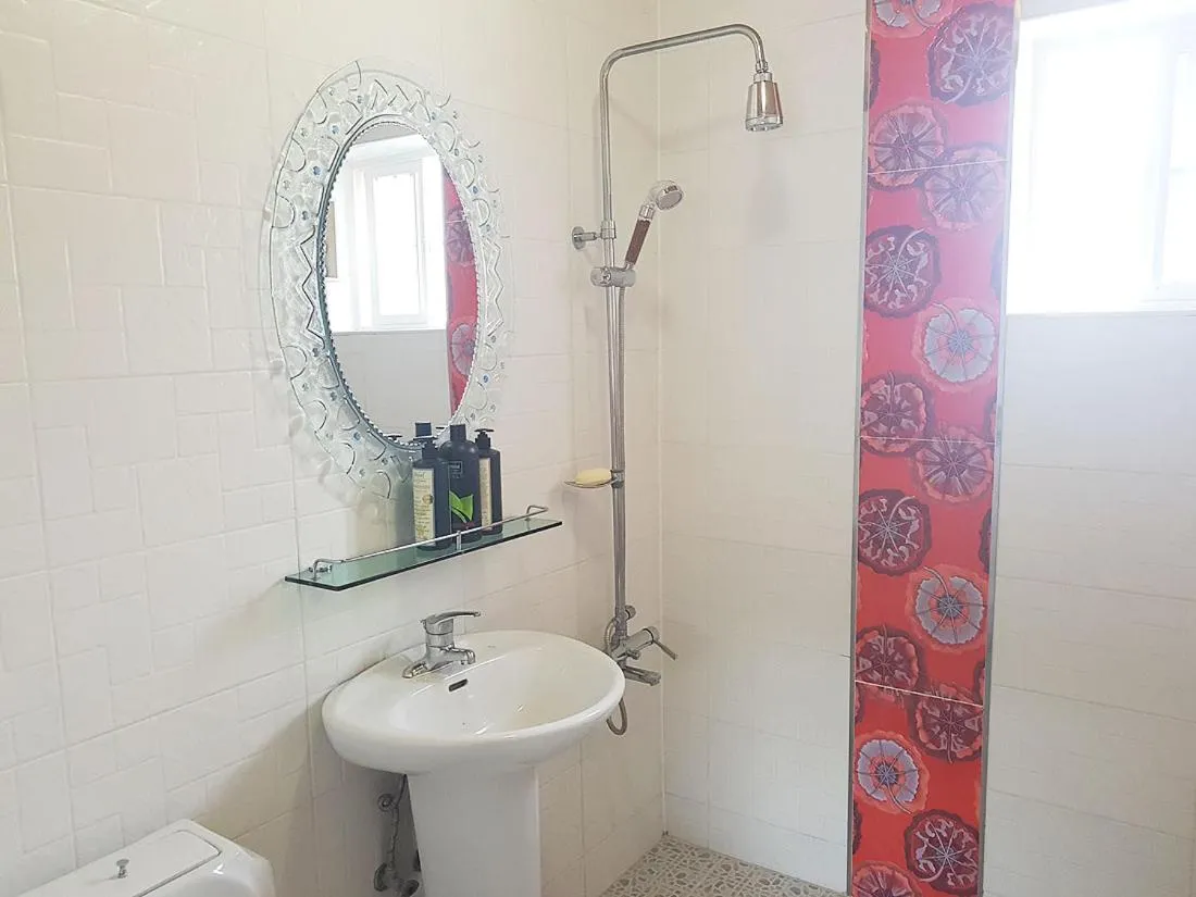 Olive Vanilla Pension