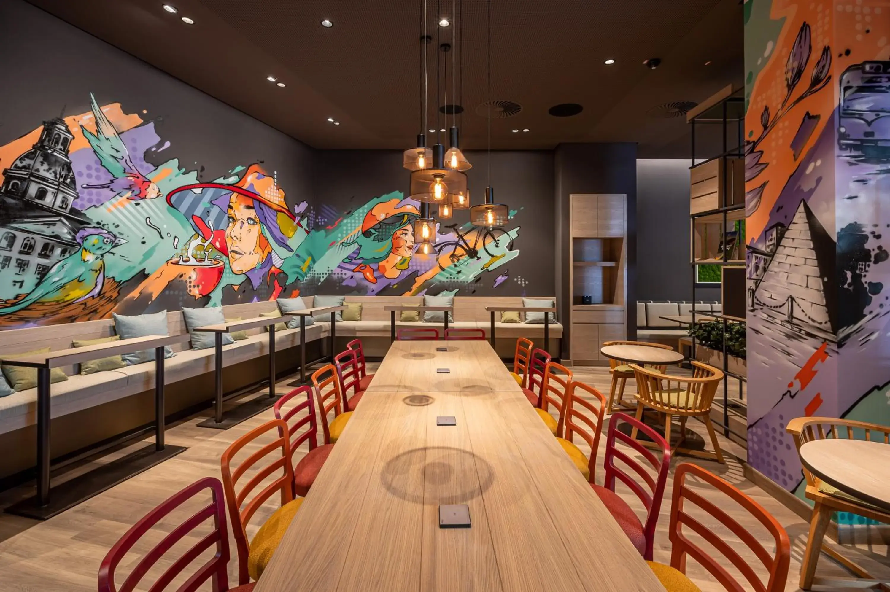 Restaurant/places to eat in IntercityHotel Karlsruhe Restaurant/places to eat in IntercityHotel Karlsruhe