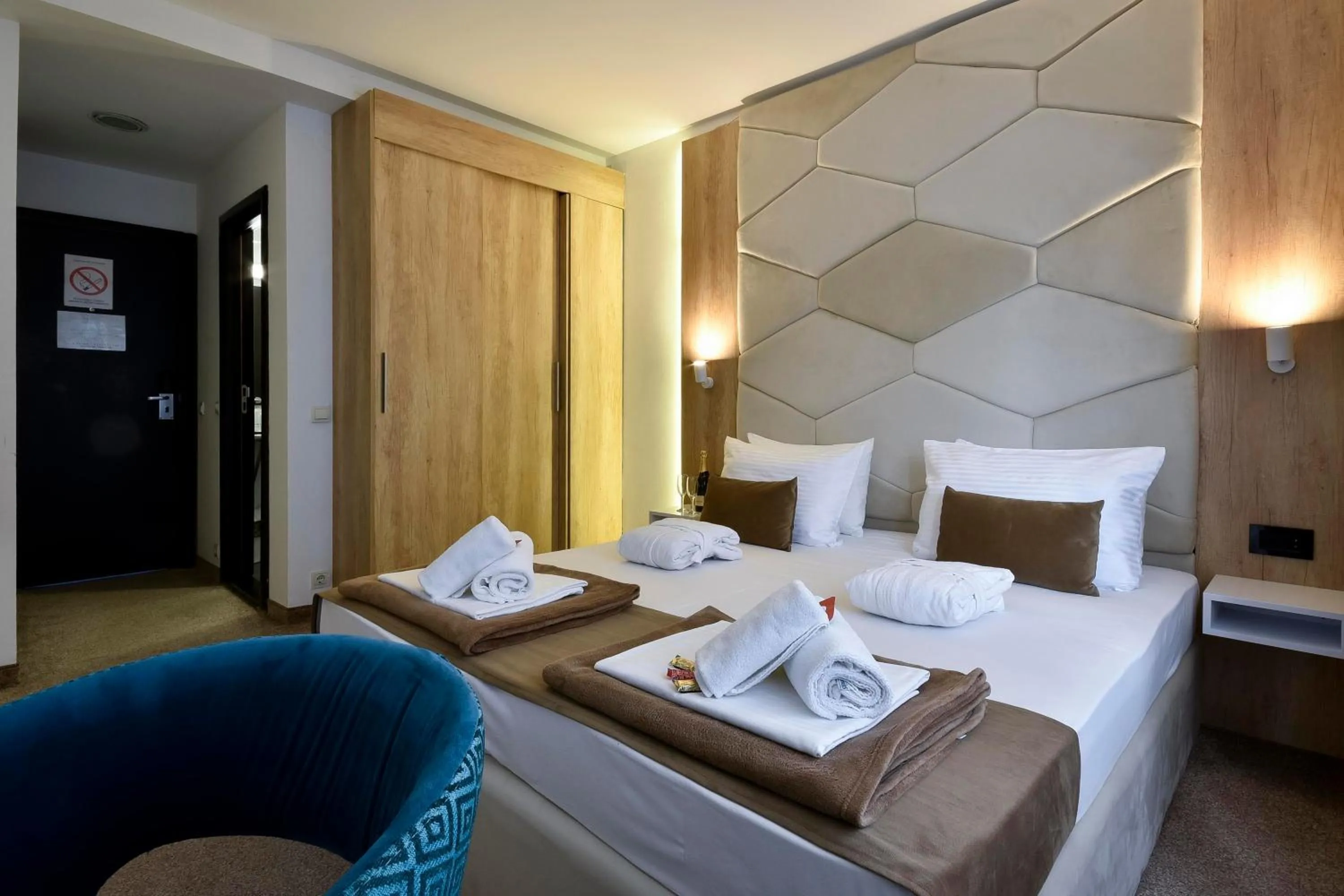 Bed in Hotel Sumadija