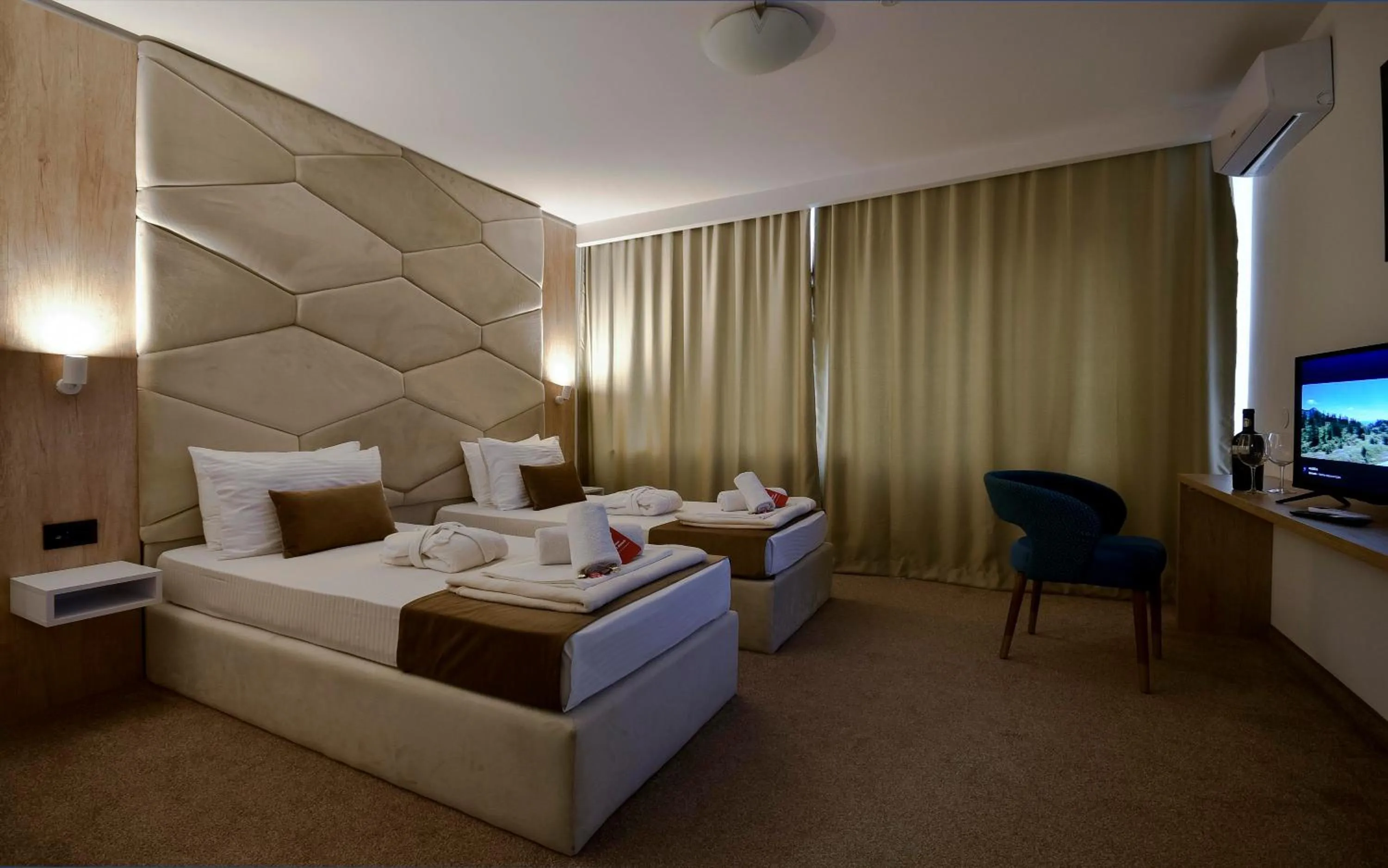 Photo of the whole room, Bed in Hotel Sumadija