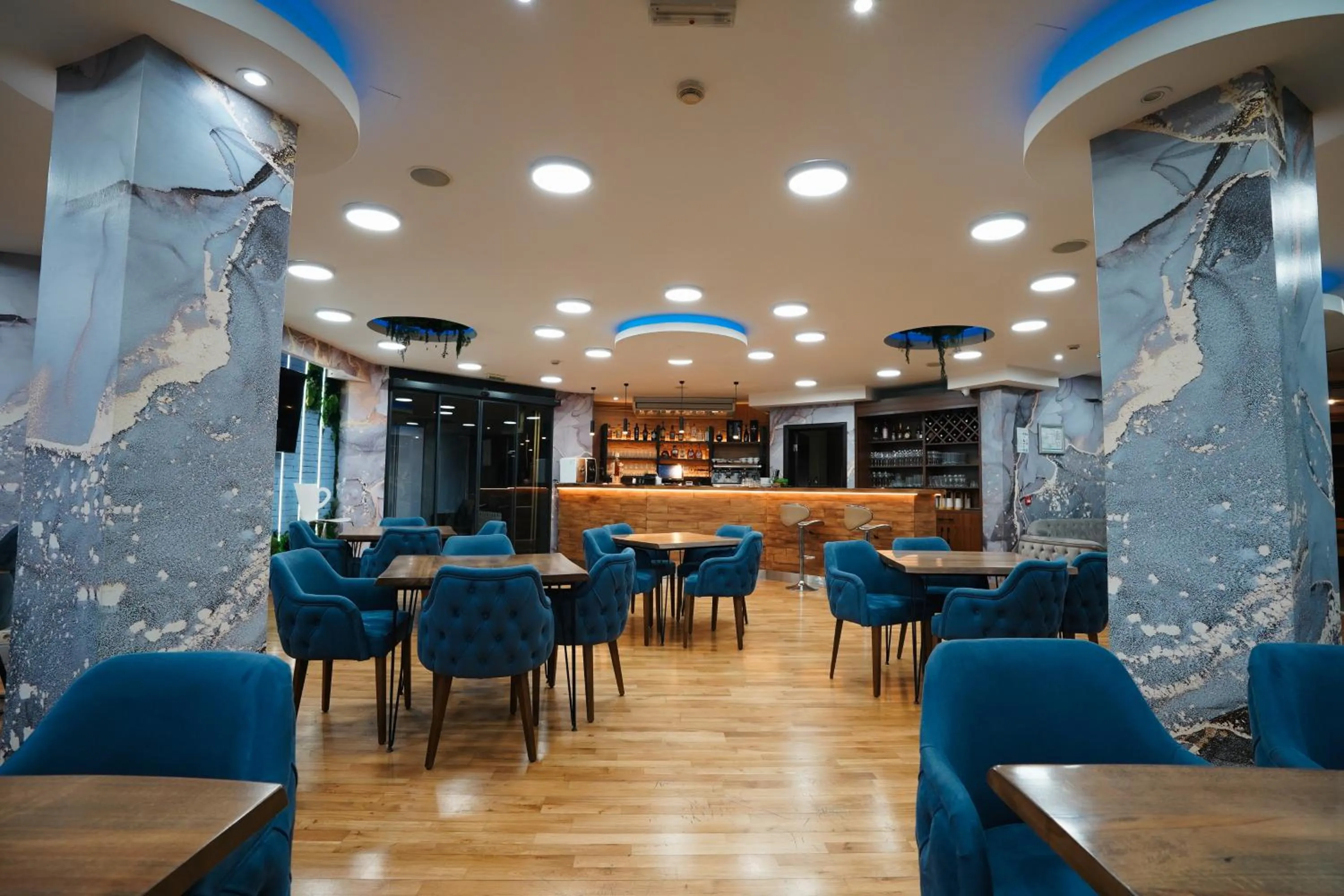 Restaurant/places to eat in Hotel Sumadija