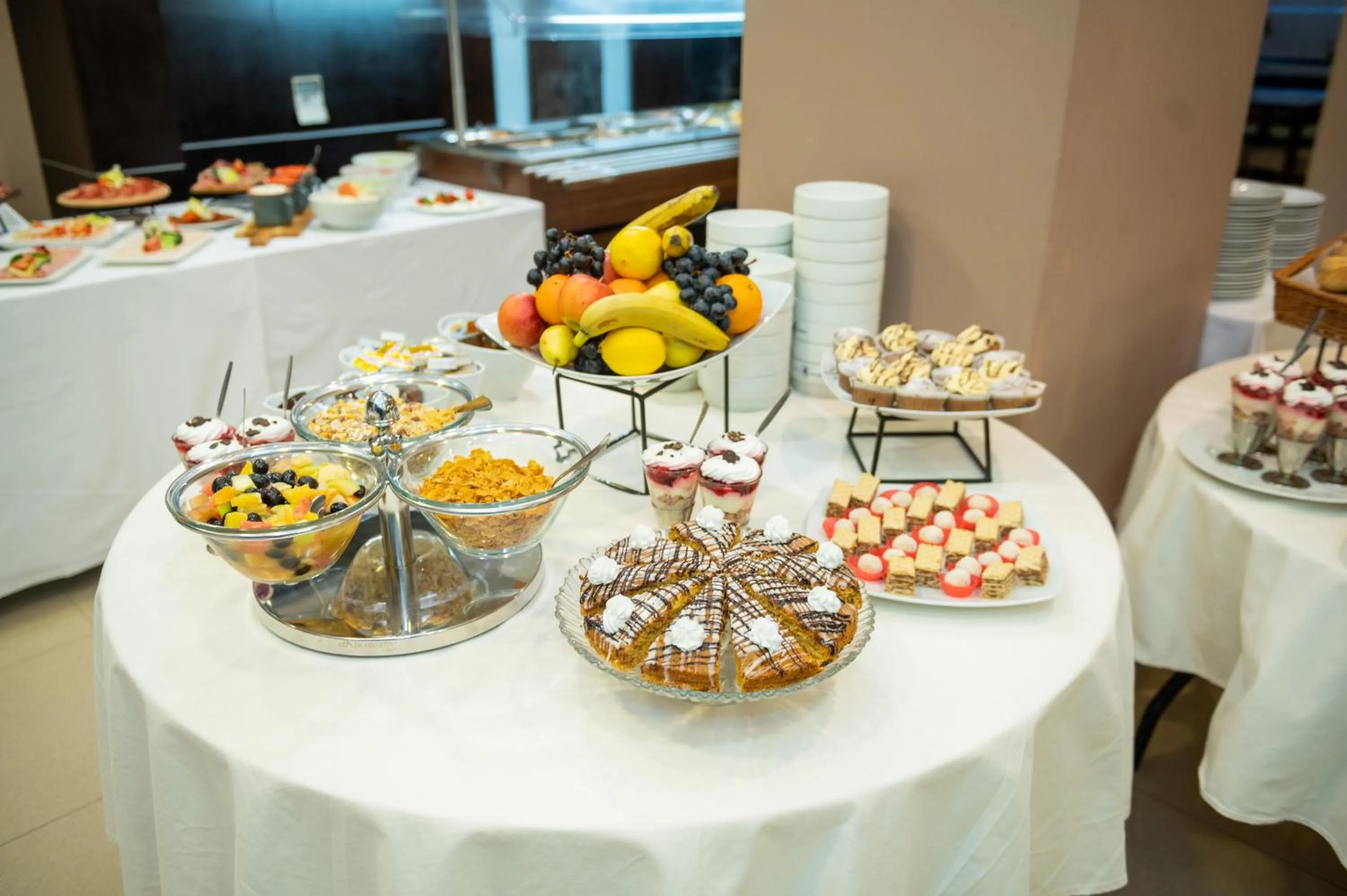 Food and drinks in Hotel Sumadija