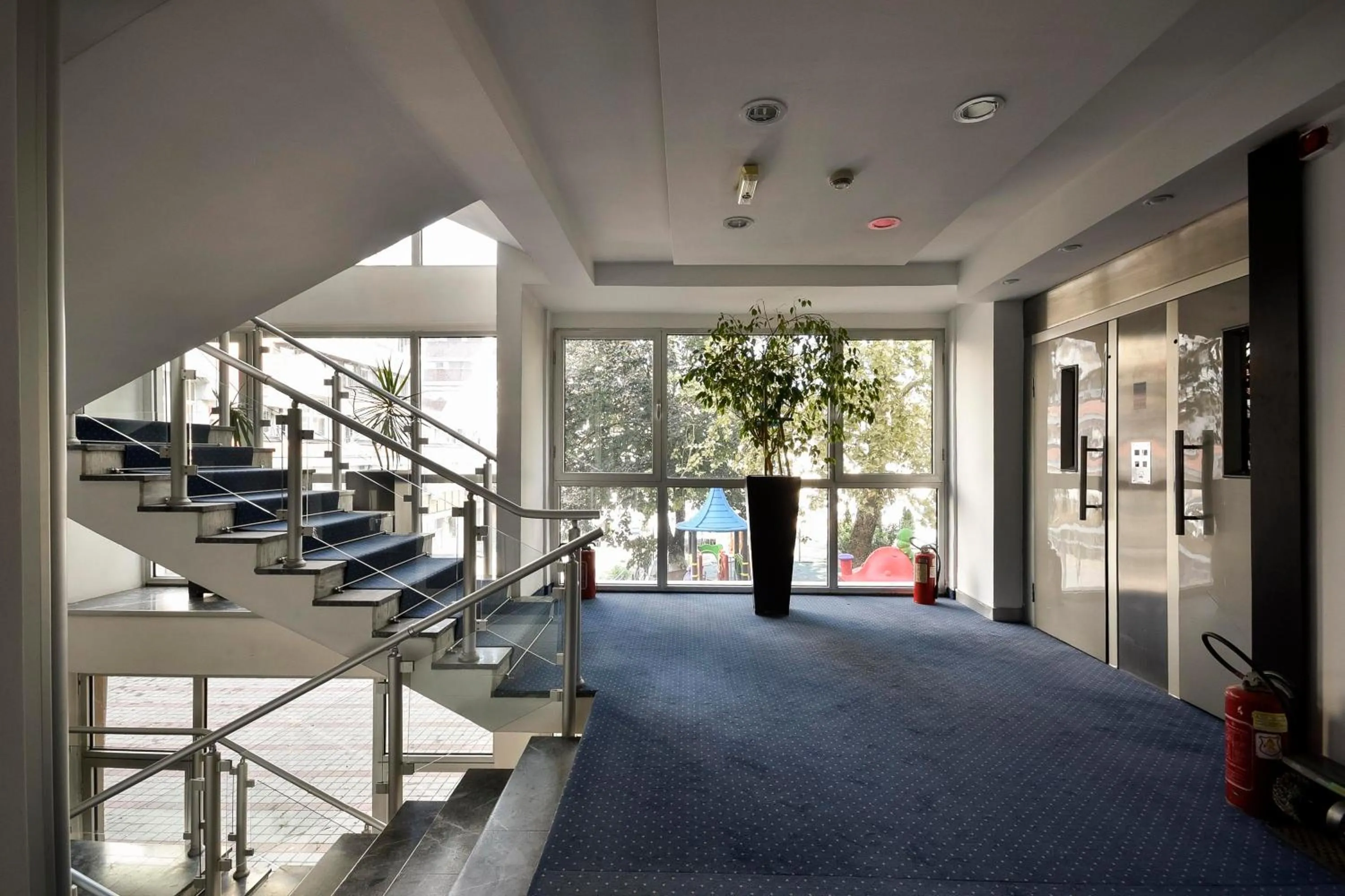 elevator in Hotel Sumadija