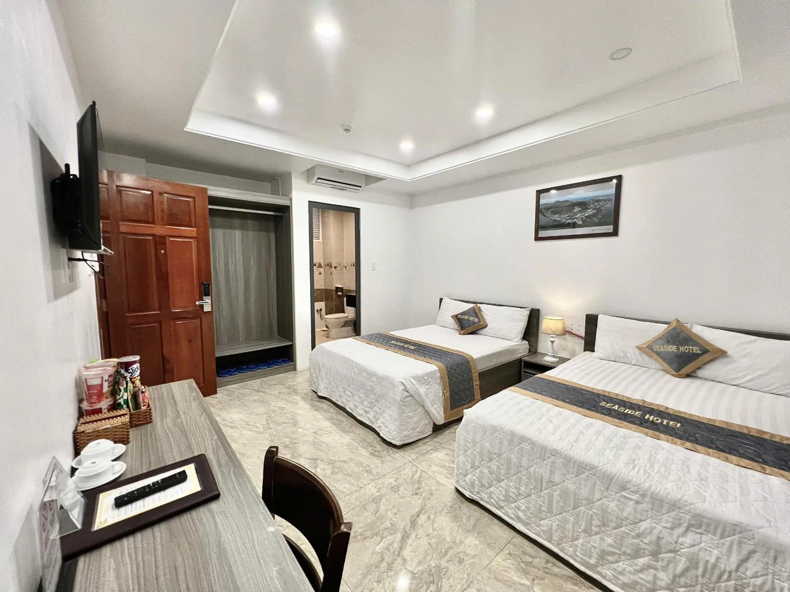 Bed in Seaside Hotel - Rach Gia