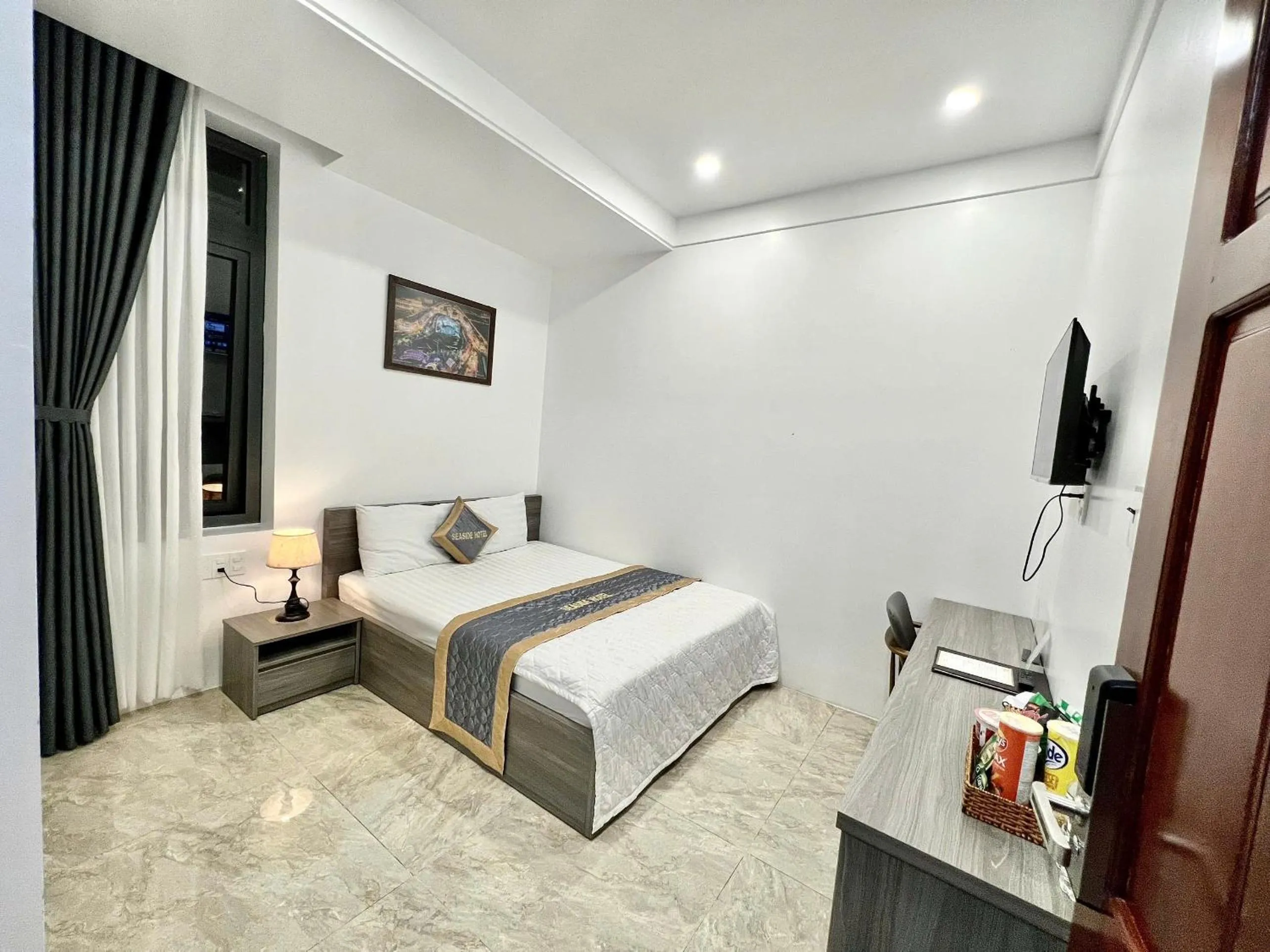 Photo of the whole room, Bed in Seaside Hotel - Rach Gia