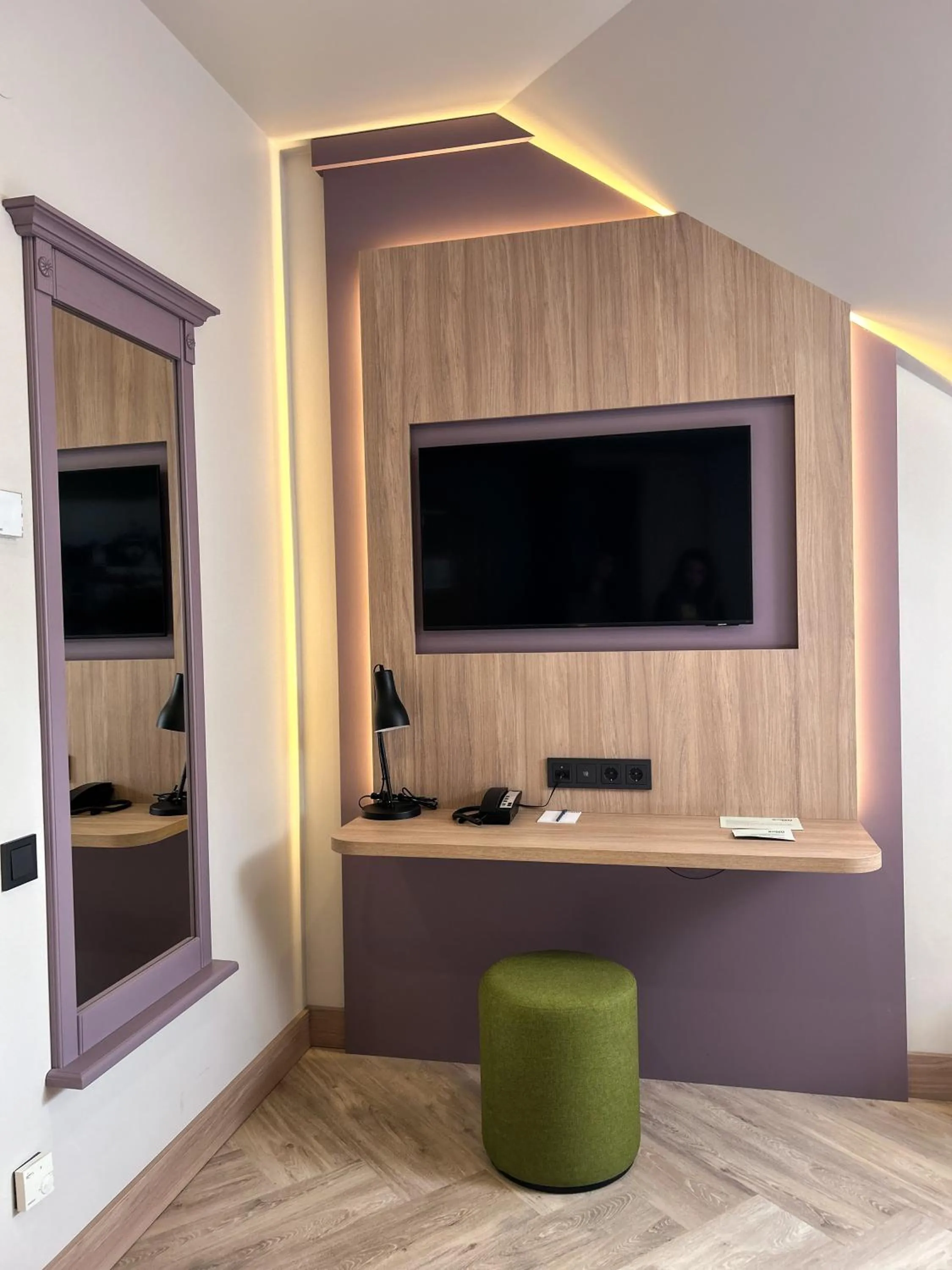 CONTI HOTEL VILNIUS, Conference Centre, Restaurant & Bar