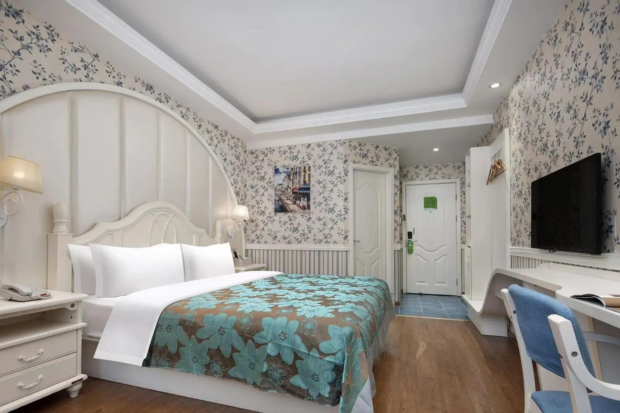 Bed in Morninginn, Humanities and Technology College Bed in Morninginn, Humanities and Technology College