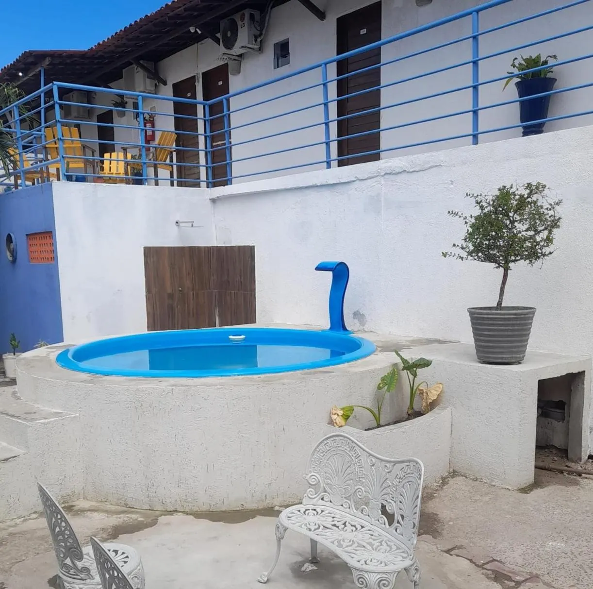 Swimming pool in Jampa Mar Pousada