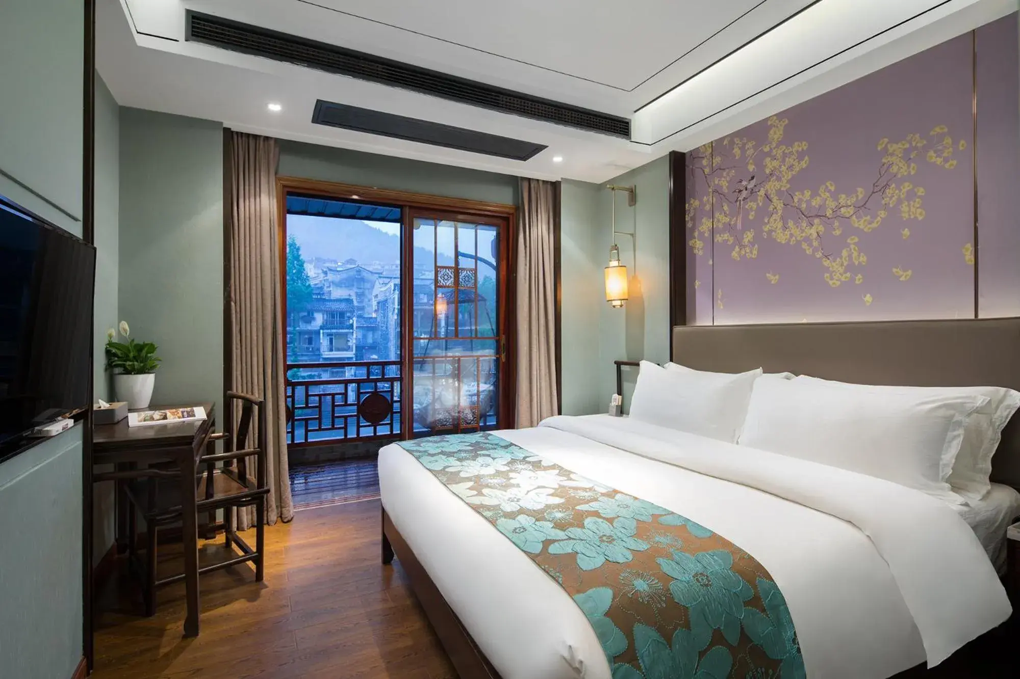 Bed in Morninginn, Phoenix Ancient City Tuojiang Bed in Morninginn, Phoenix Ancient City Tuojiang