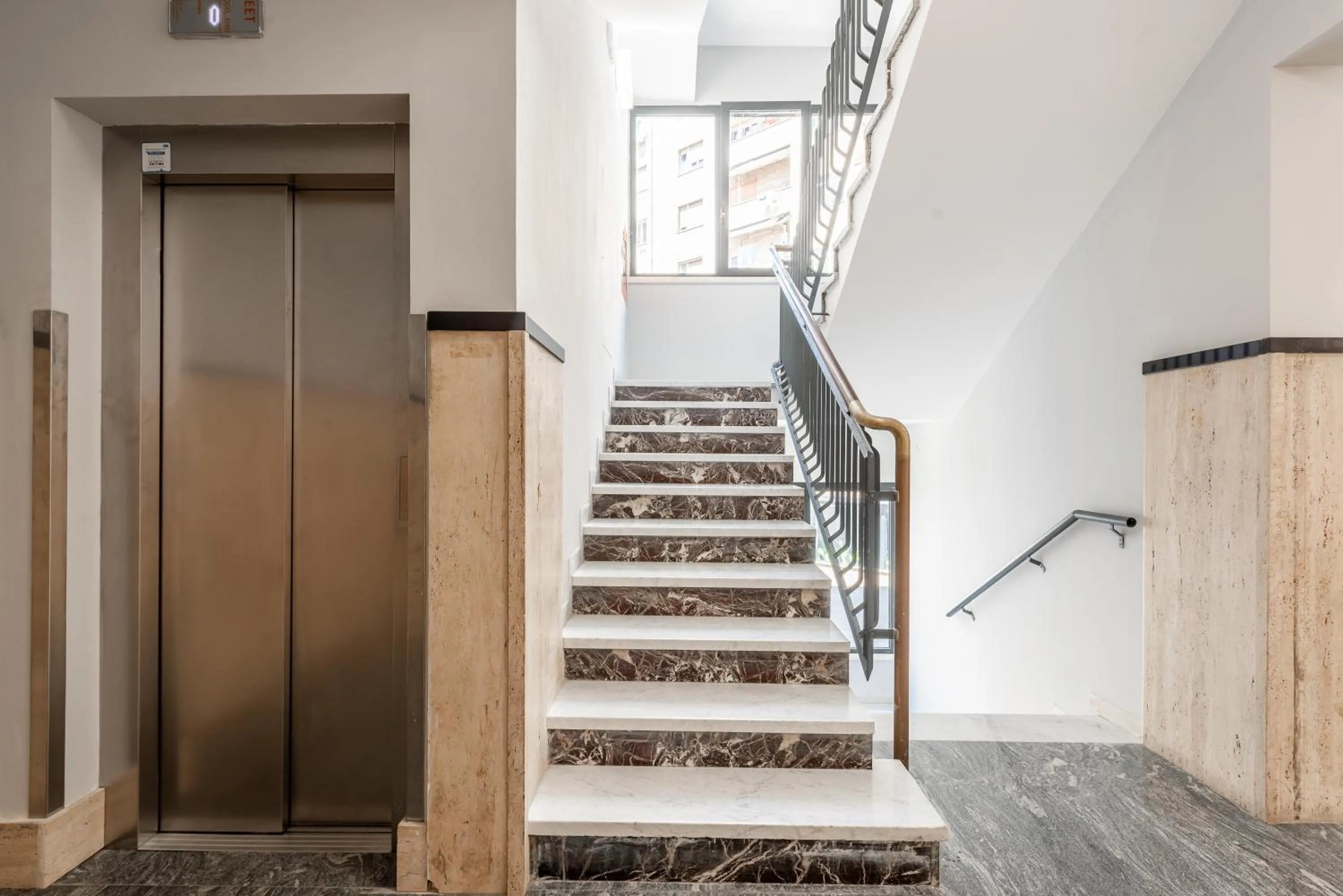 Property building in Numa Rome Verso