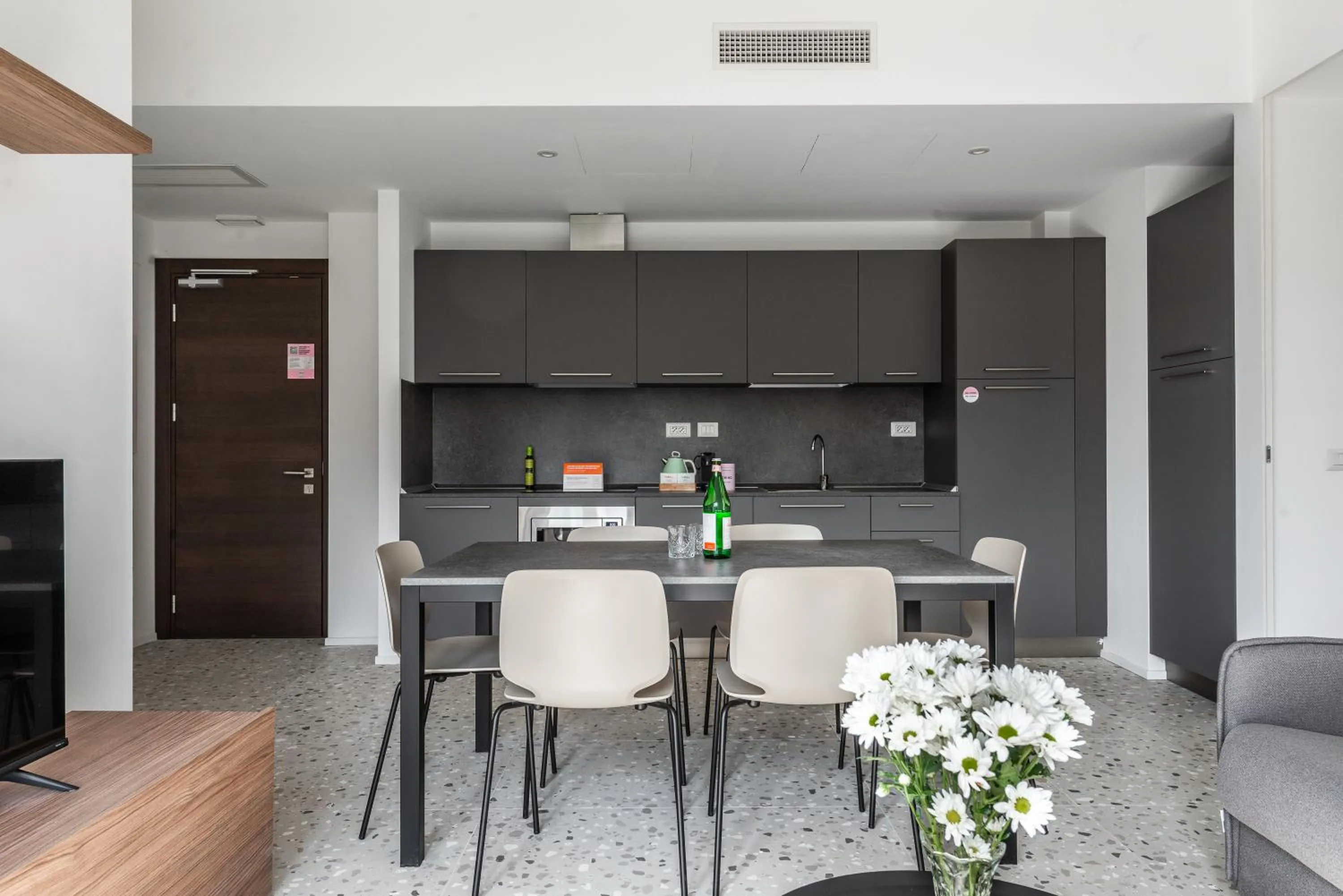 Kitchen or kitchenette in Numa Rome Verso
