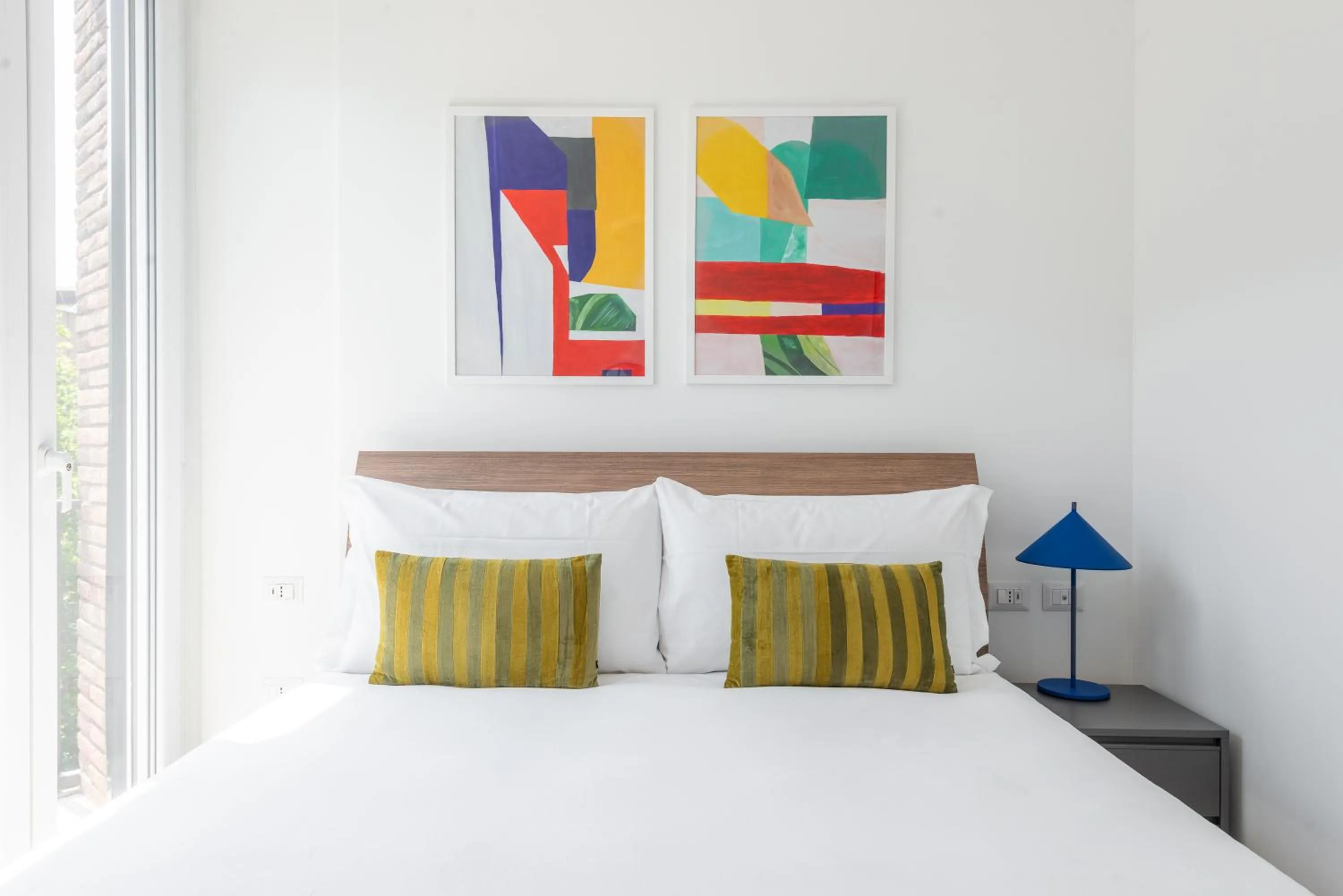 Bed in Numa Rome Verso