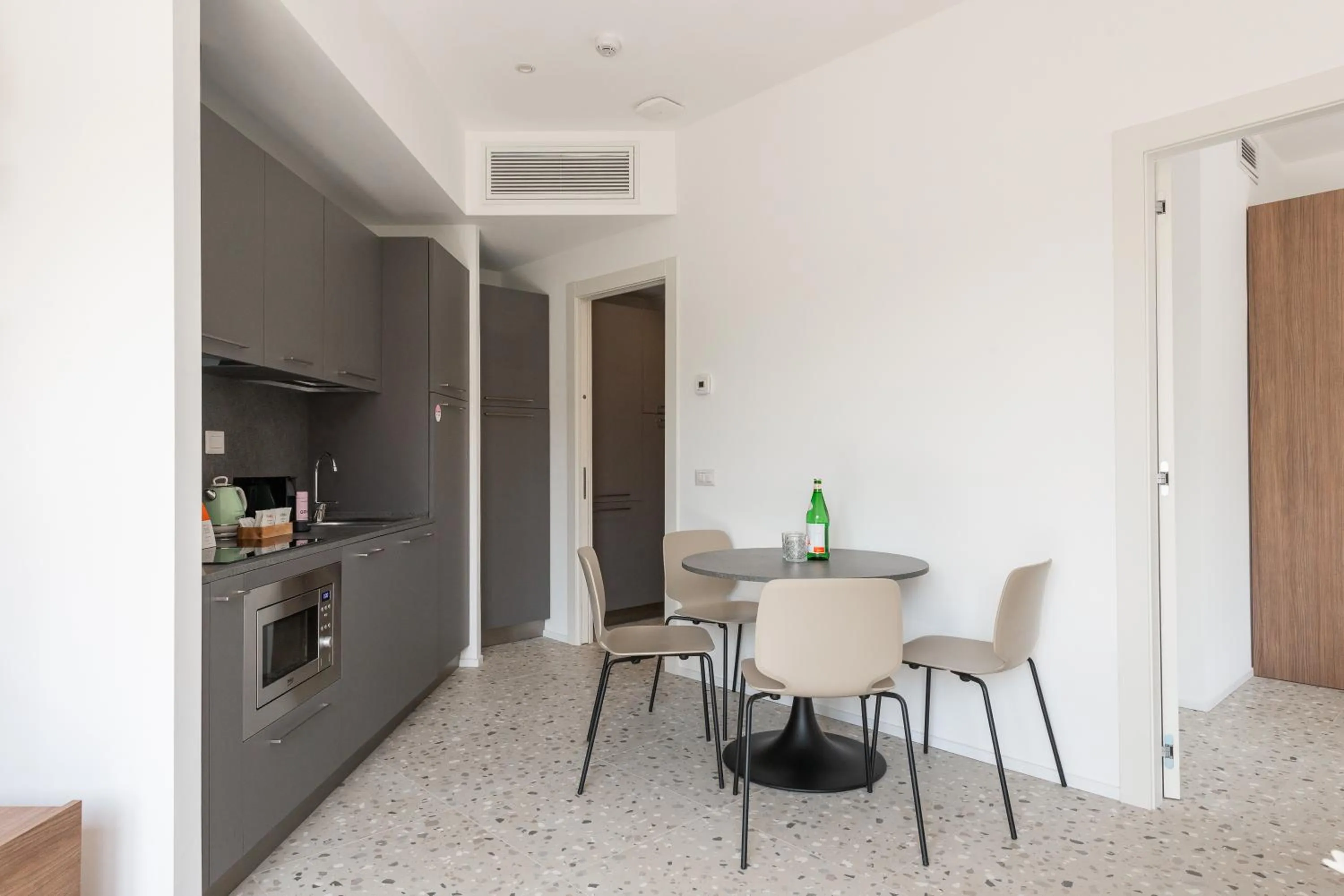 Kitchen or kitchenette in Numa Rome Verso
