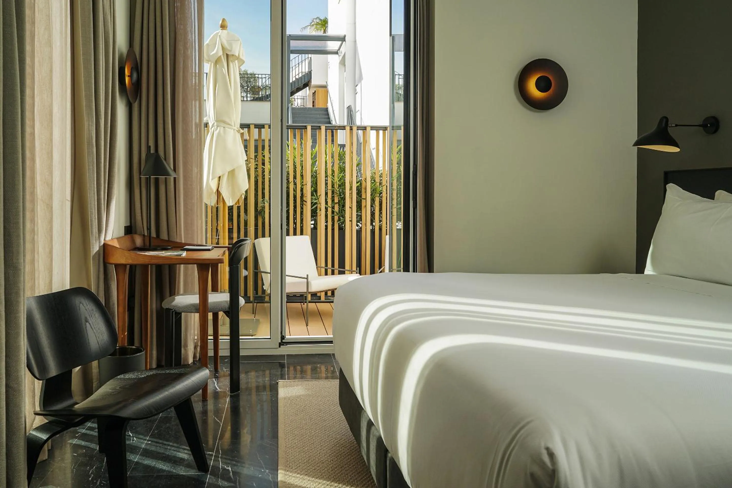 Photo of the whole room, Bed in Nobu Hotel Sevilla