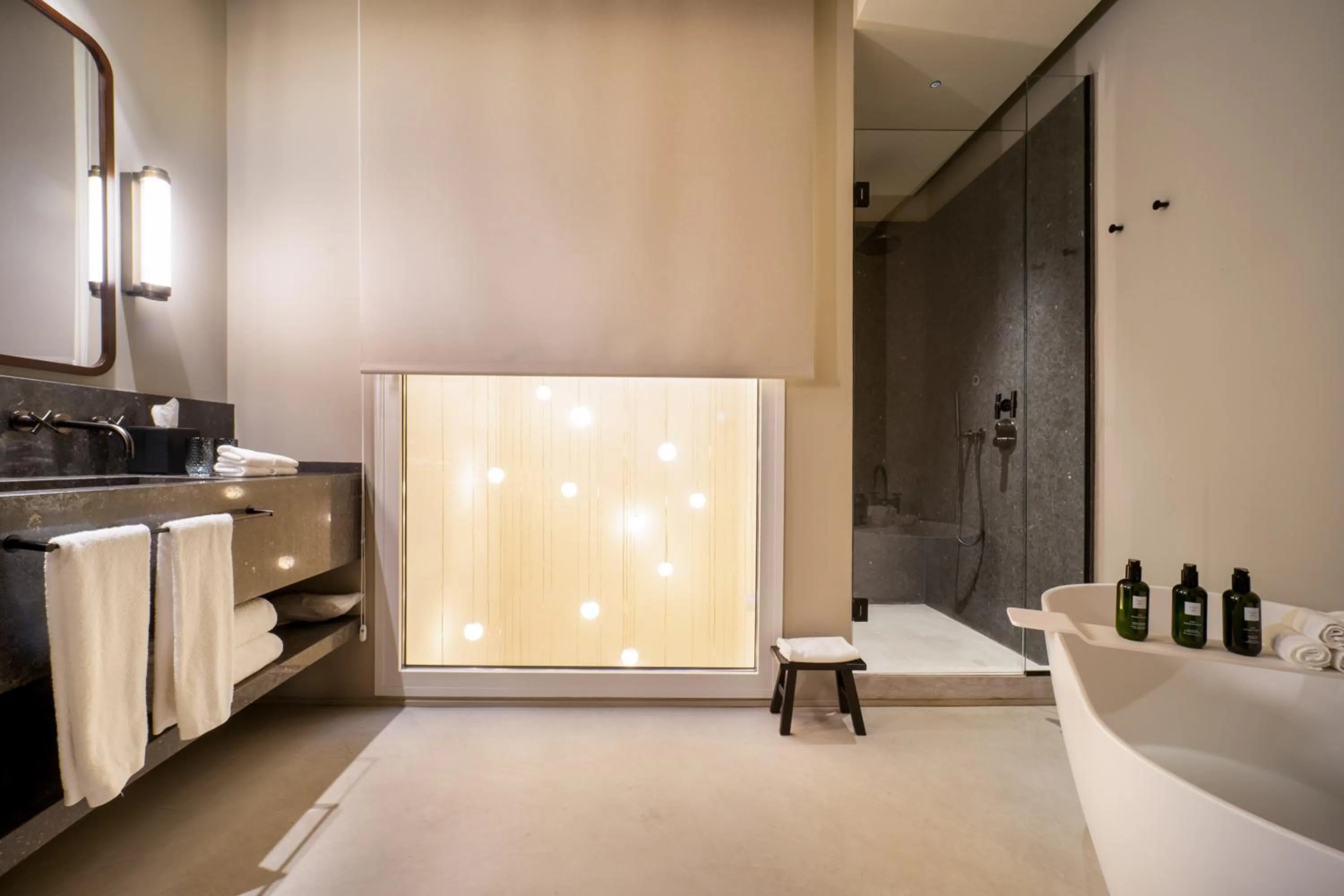 Bathroom in Mercer Plaza Sevilla 5 GL