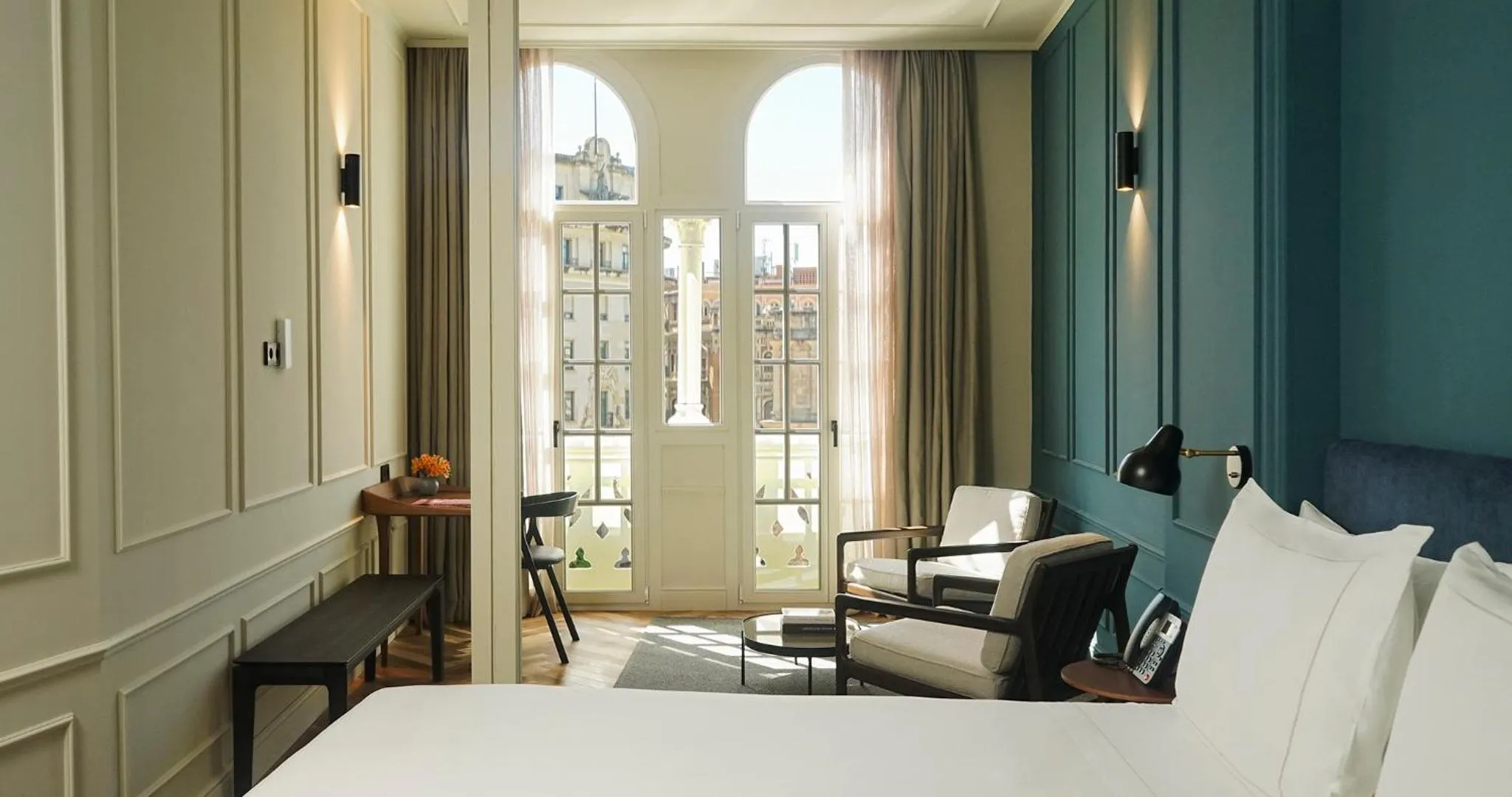 Photo of the whole room, Bed in Nobu Hotel Sevilla