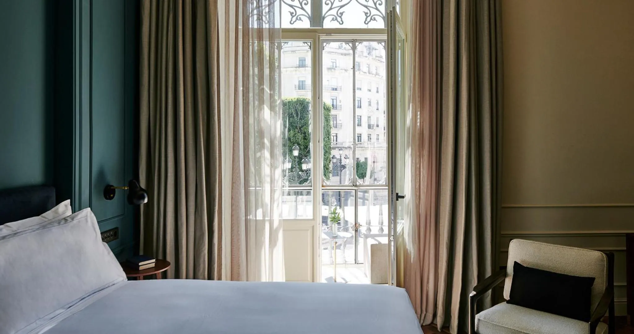 Bedroom, Bed in Nobu Hotel Sevilla