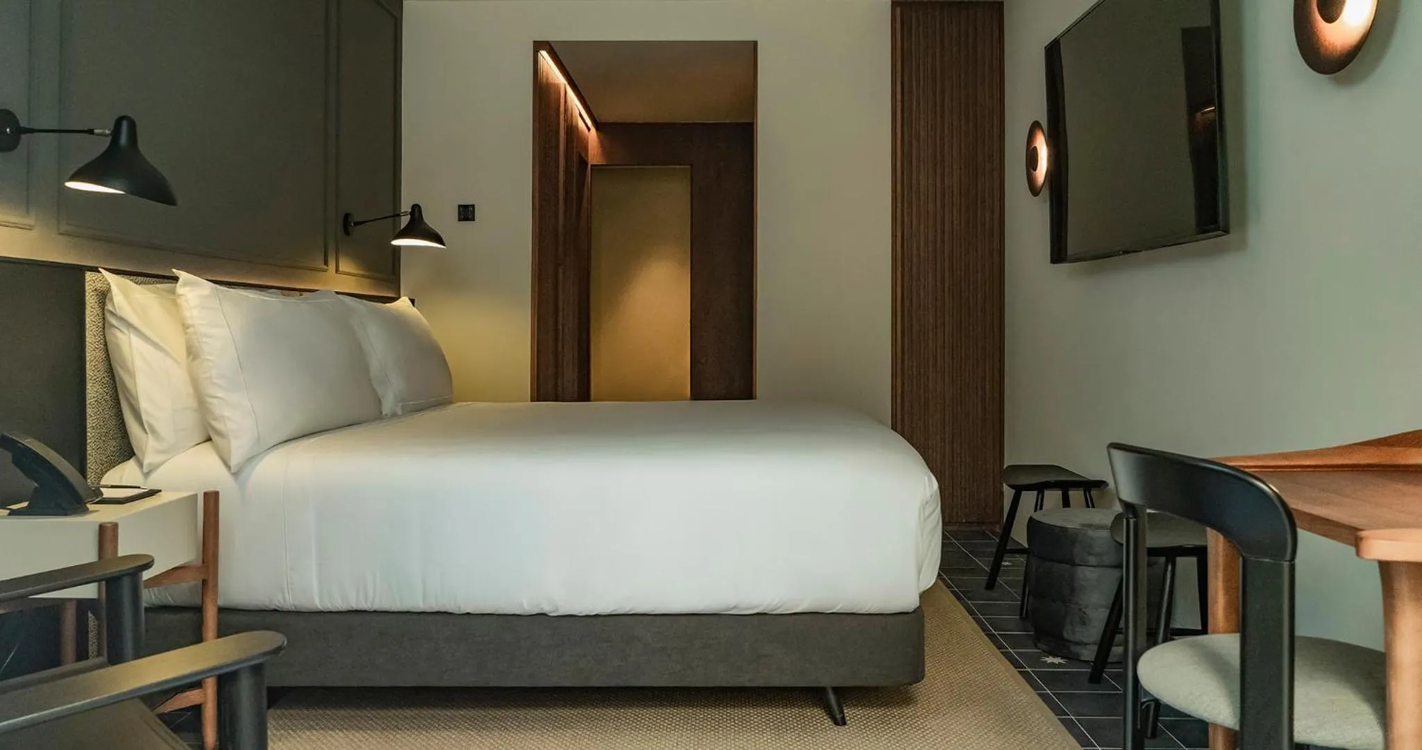 Photo of the whole room, Bed in Nobu Hotel Sevilla
