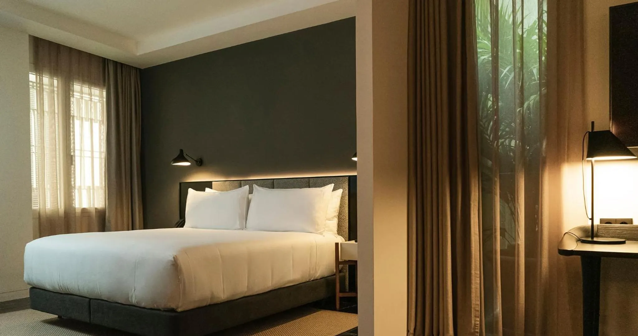 Photo of the whole room, Bed in Nobu Hotel Sevilla