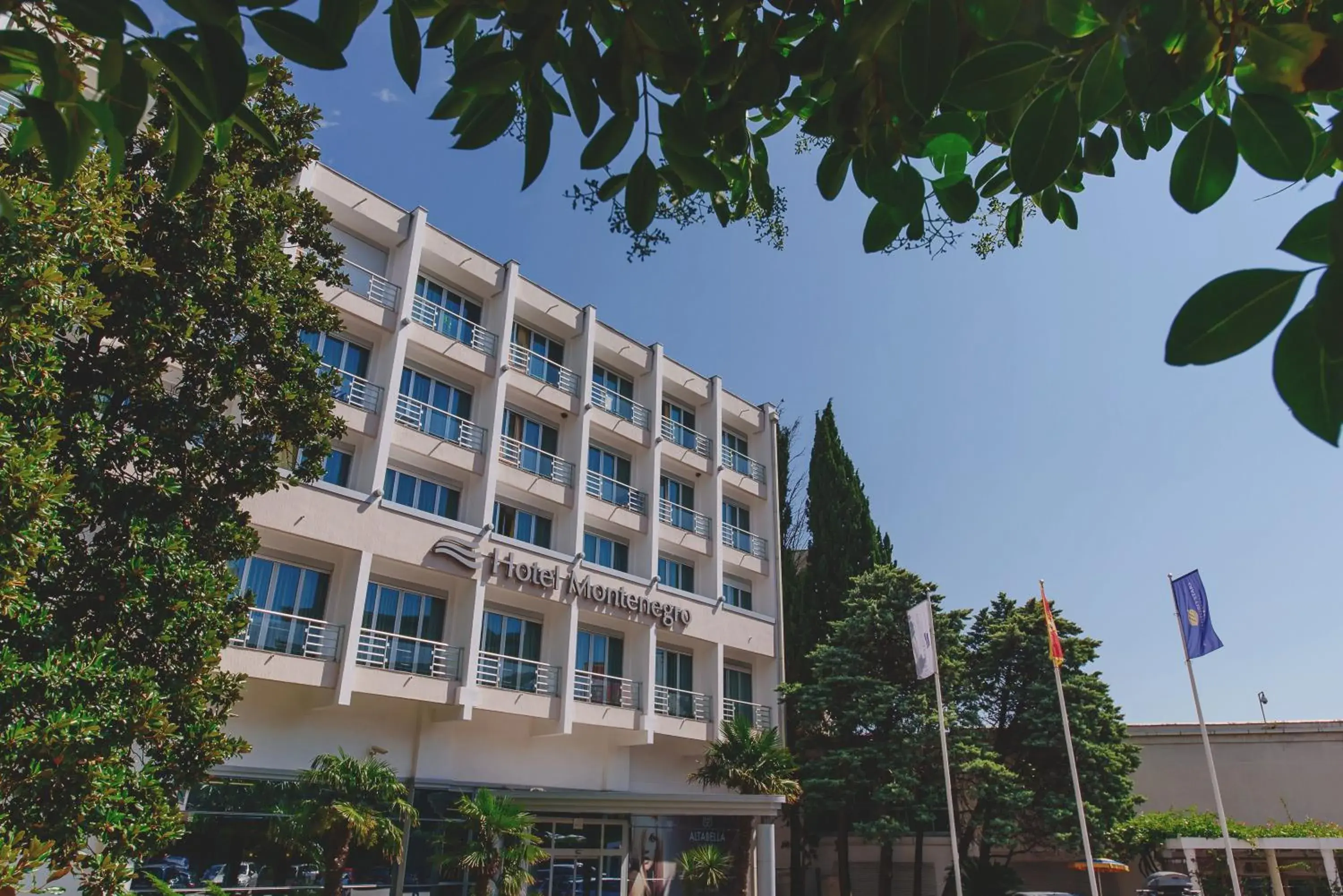 Facade/entrance in Hotel Montenegro Facade/entrance in Hotel Montenegro