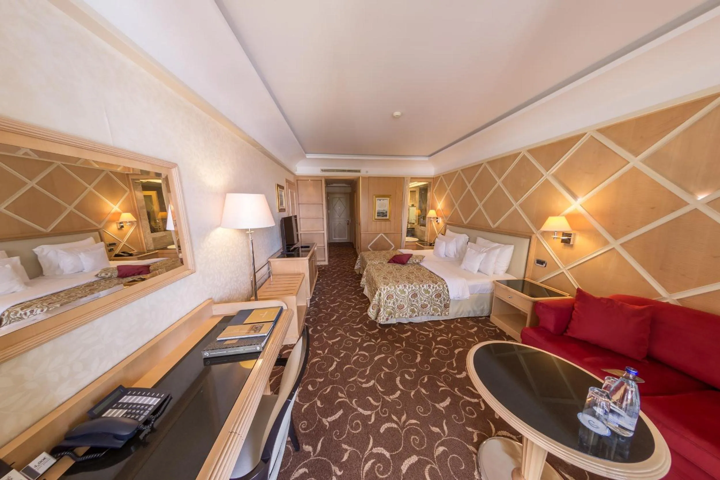 Bedroom, Bed in Splendid Conference & Spa Resort