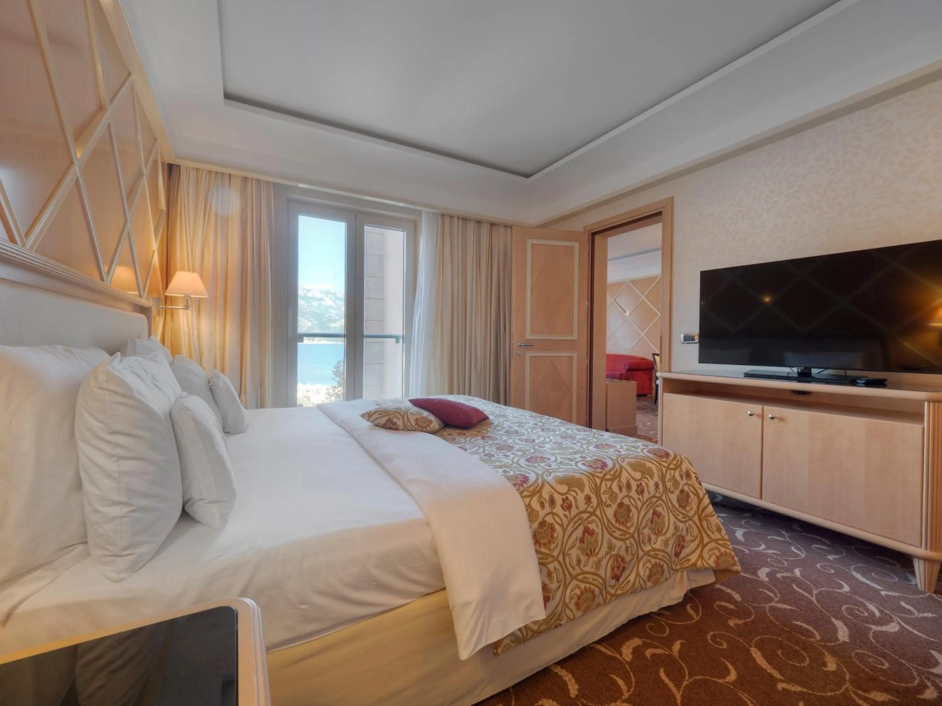 Bedroom, Bed in Splendid Conference & Spa Resort