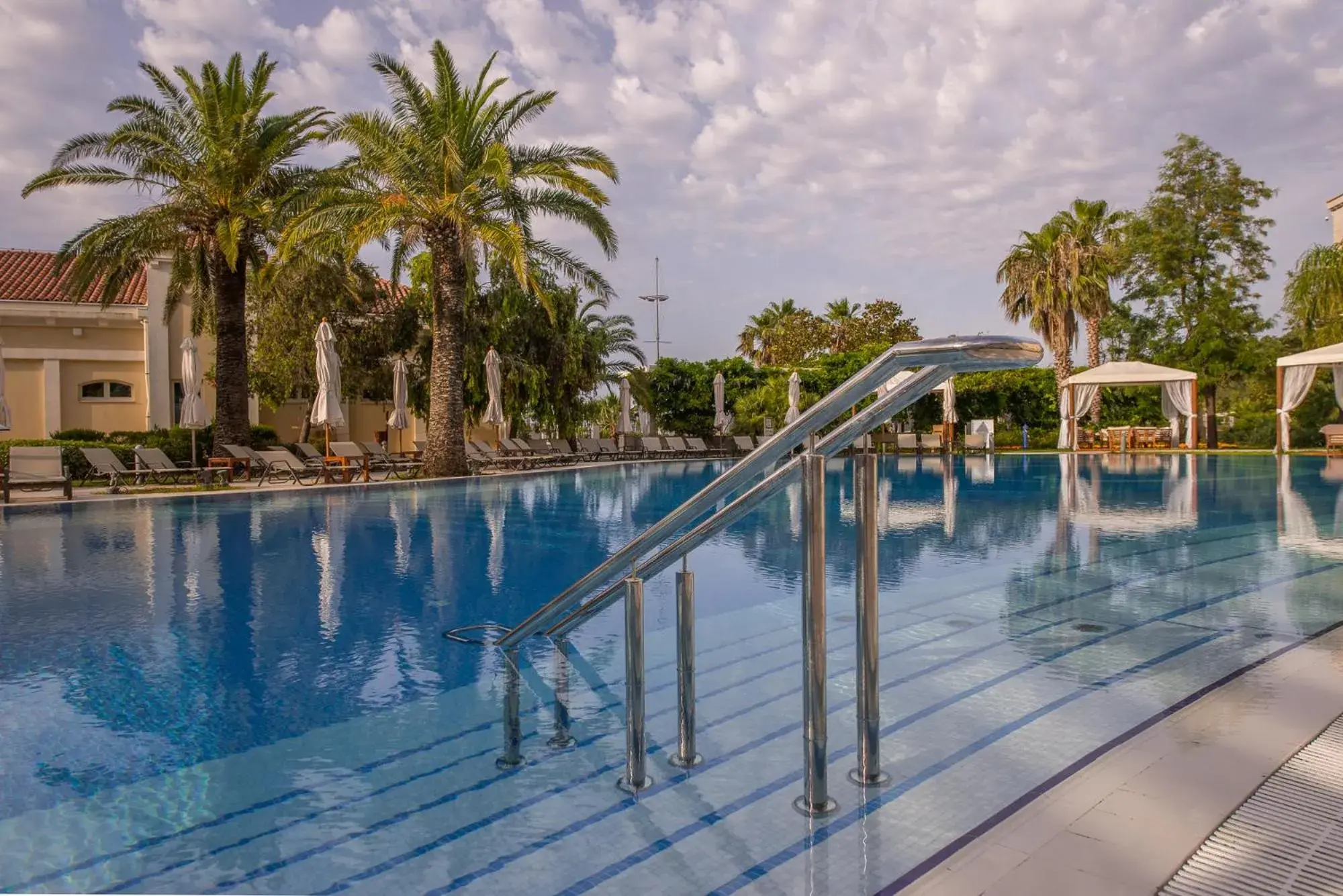 Lounge or bar in Splendid Conference & Spa Resort Lounge or bar in Splendid Conference & Spa Resort