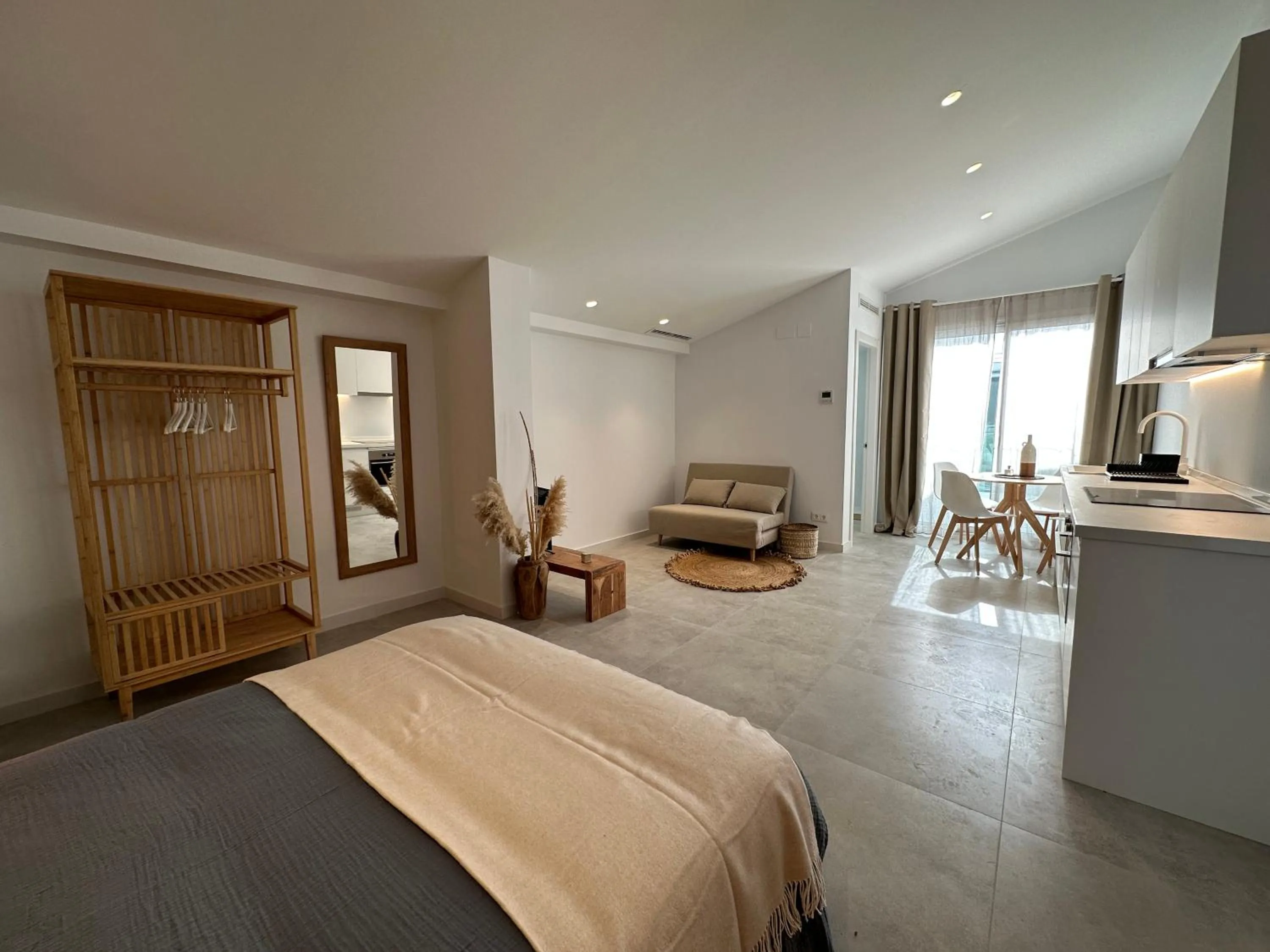 Photo of the whole room in ART HOMES LAVADERO