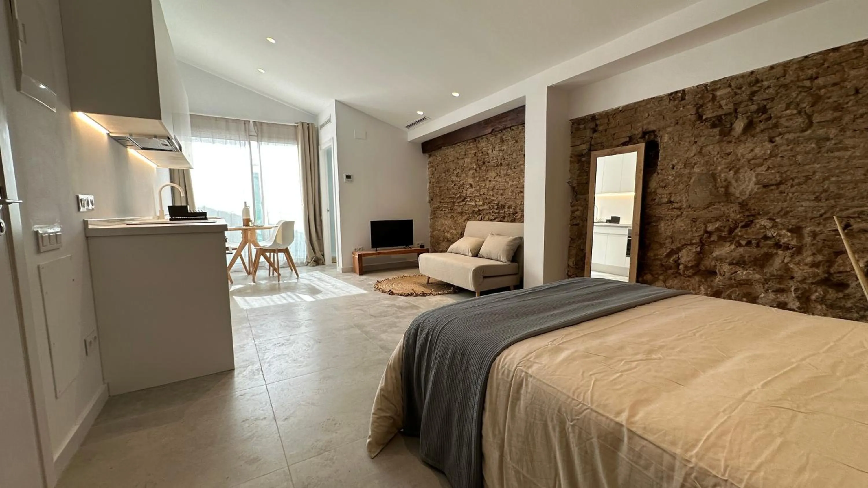 Photo of the whole room in ART HOMES LAVADERO