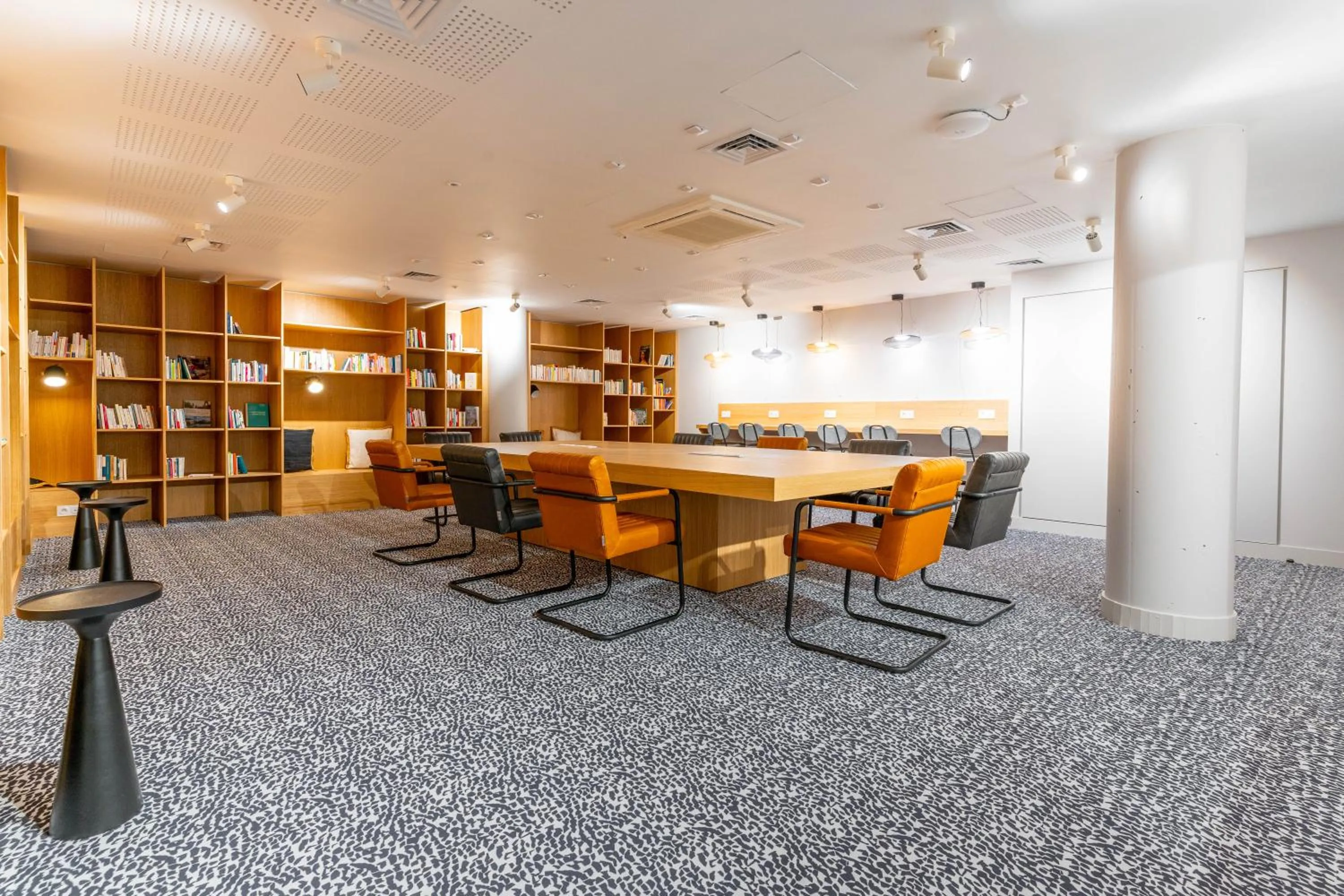 Library in Ecla Paris Villejuif