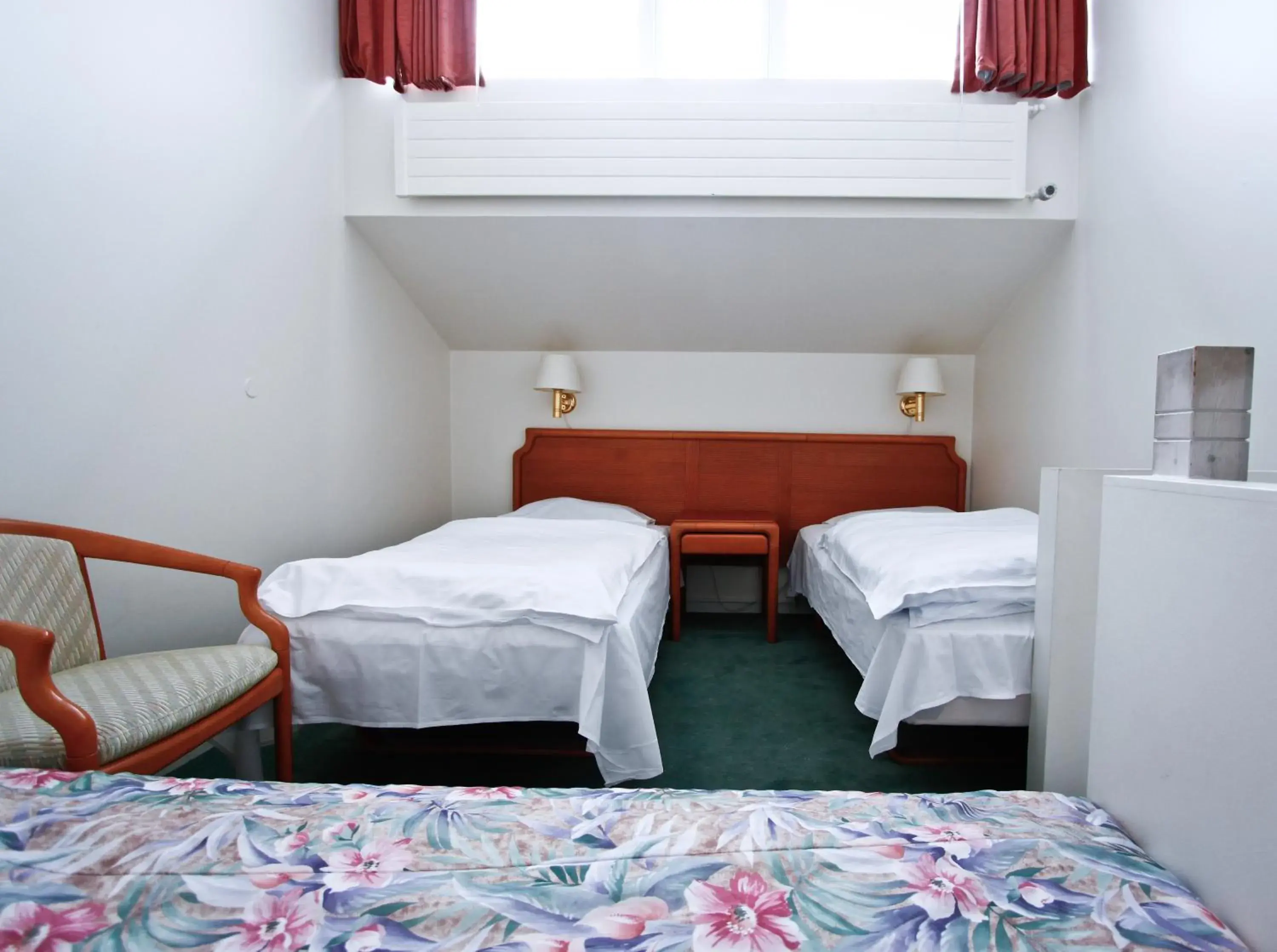 Quintuple Room with Private Bathroom in Hotel Orkin Quintuple Room with Private Bathroom in Hotel Orkin