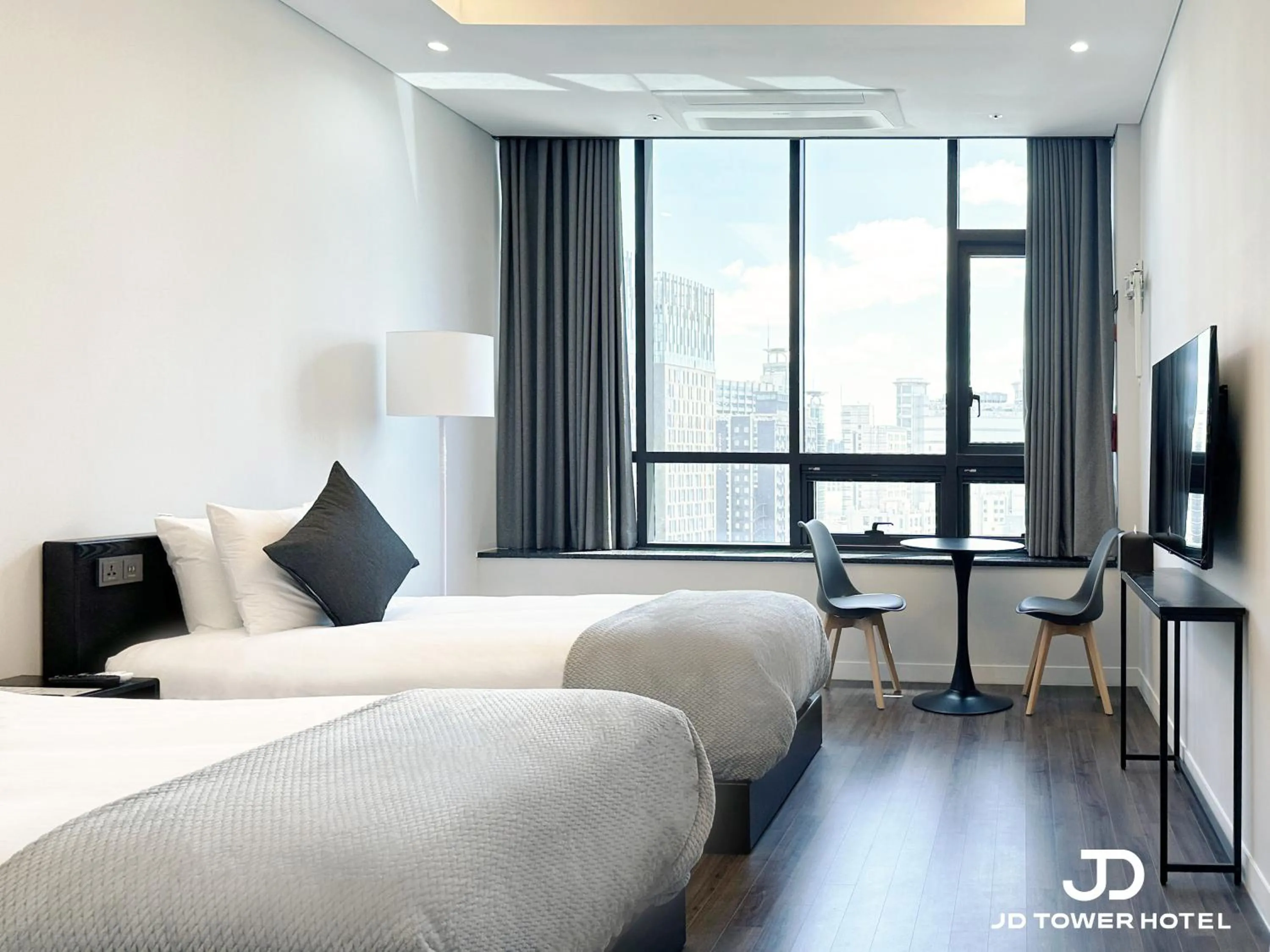 JD Tower Hotel