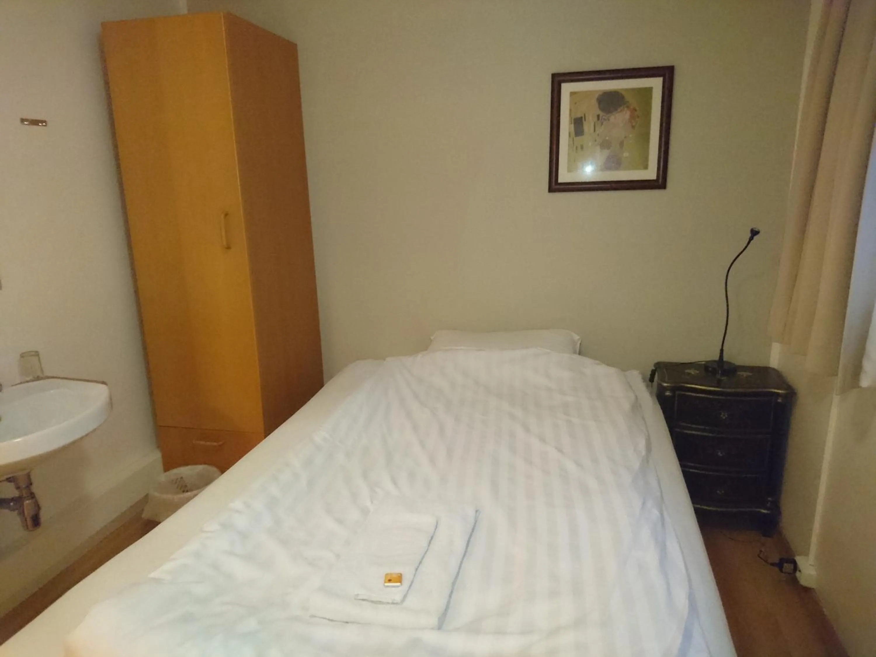 Bedroom, Bed in Alba Guesthouse