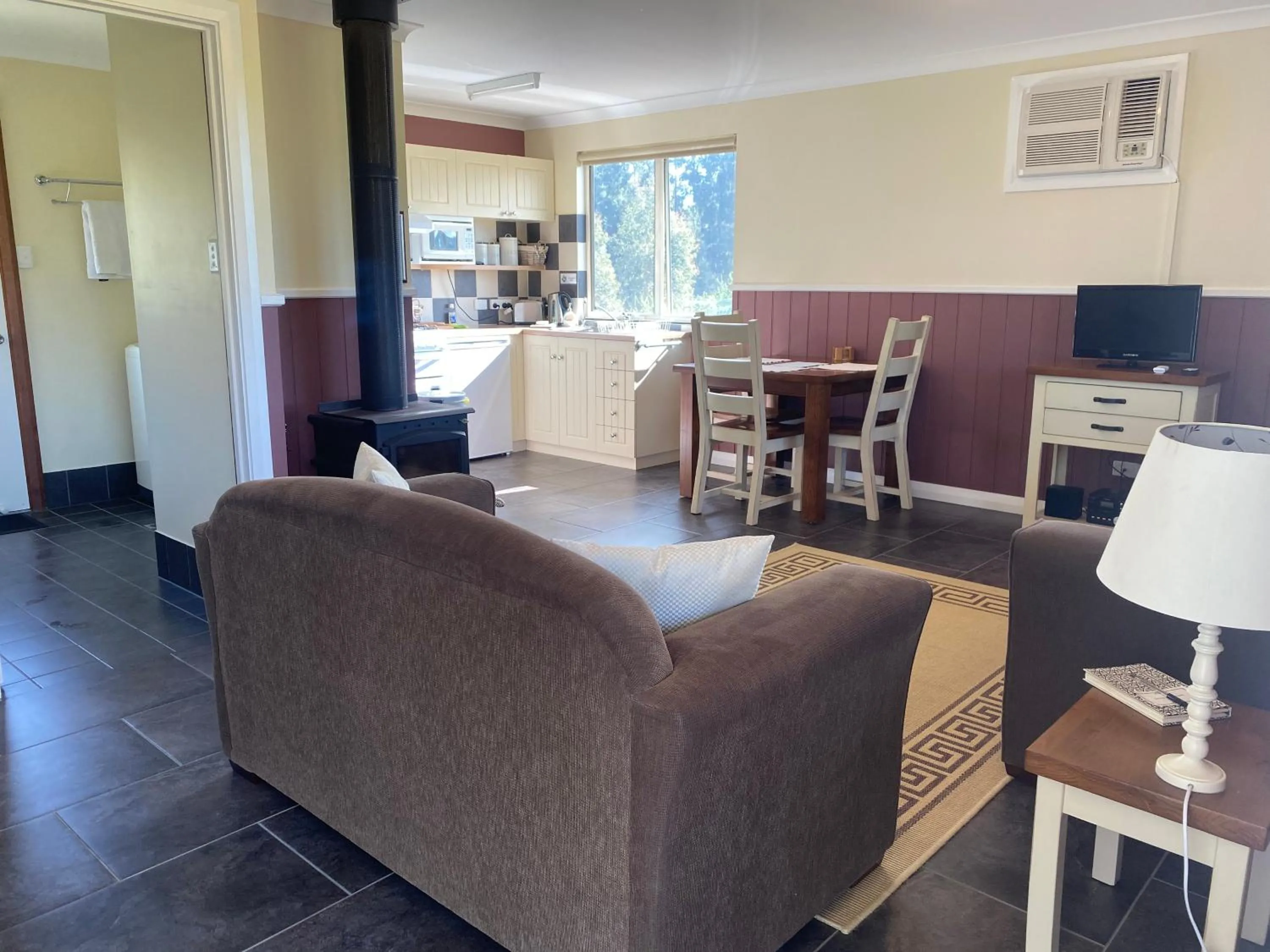 Manyat Peak cottages Carnaby